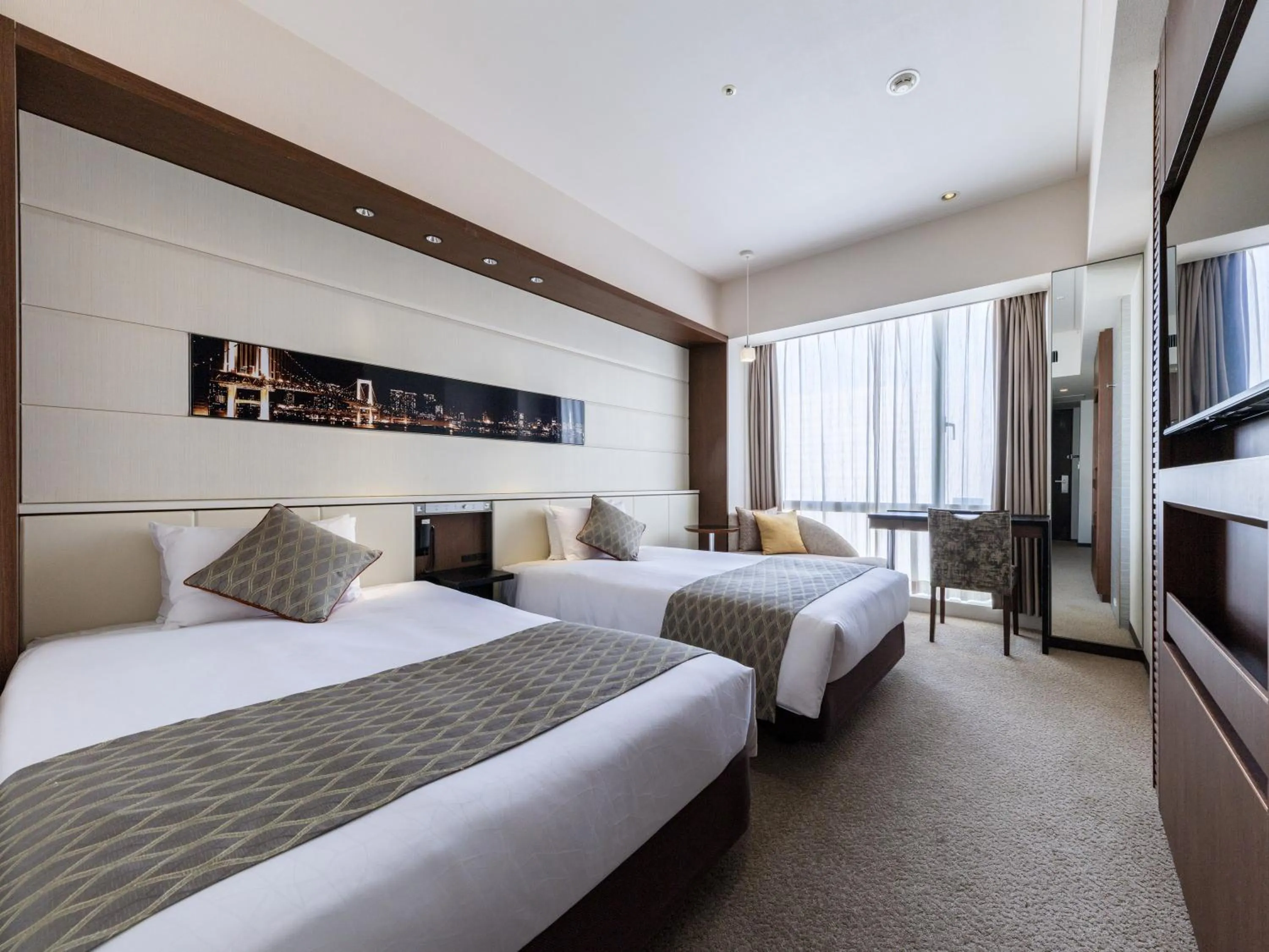 Photo of the whole room, Bed in Solaria Nishitetsu Hotel Ginza