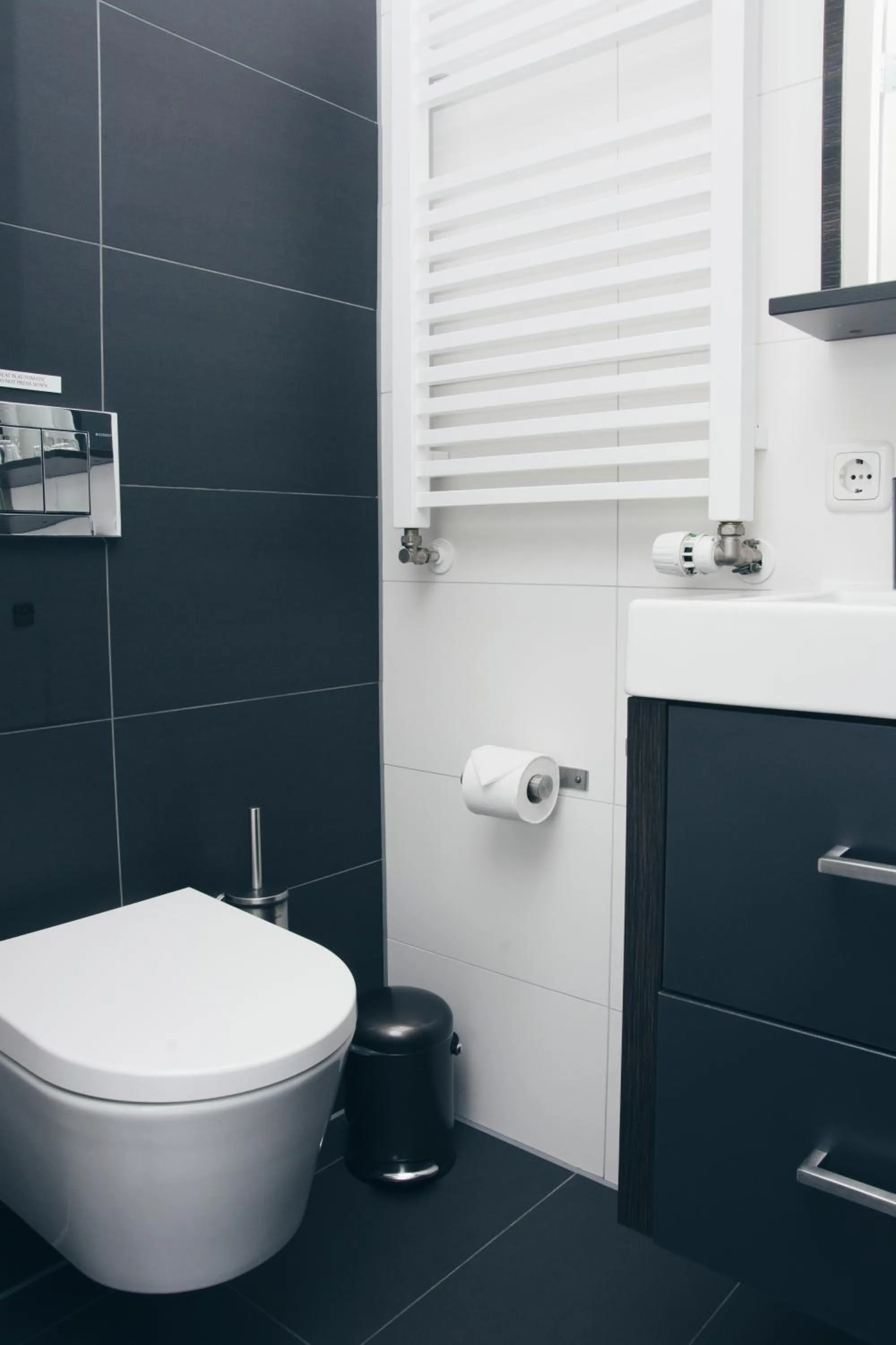 Bathroom in Canal House Inn