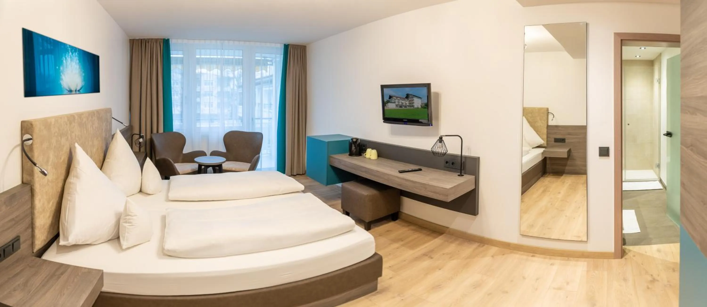 Photo of the whole room, Bed in Hotel Sacher-Stoiber