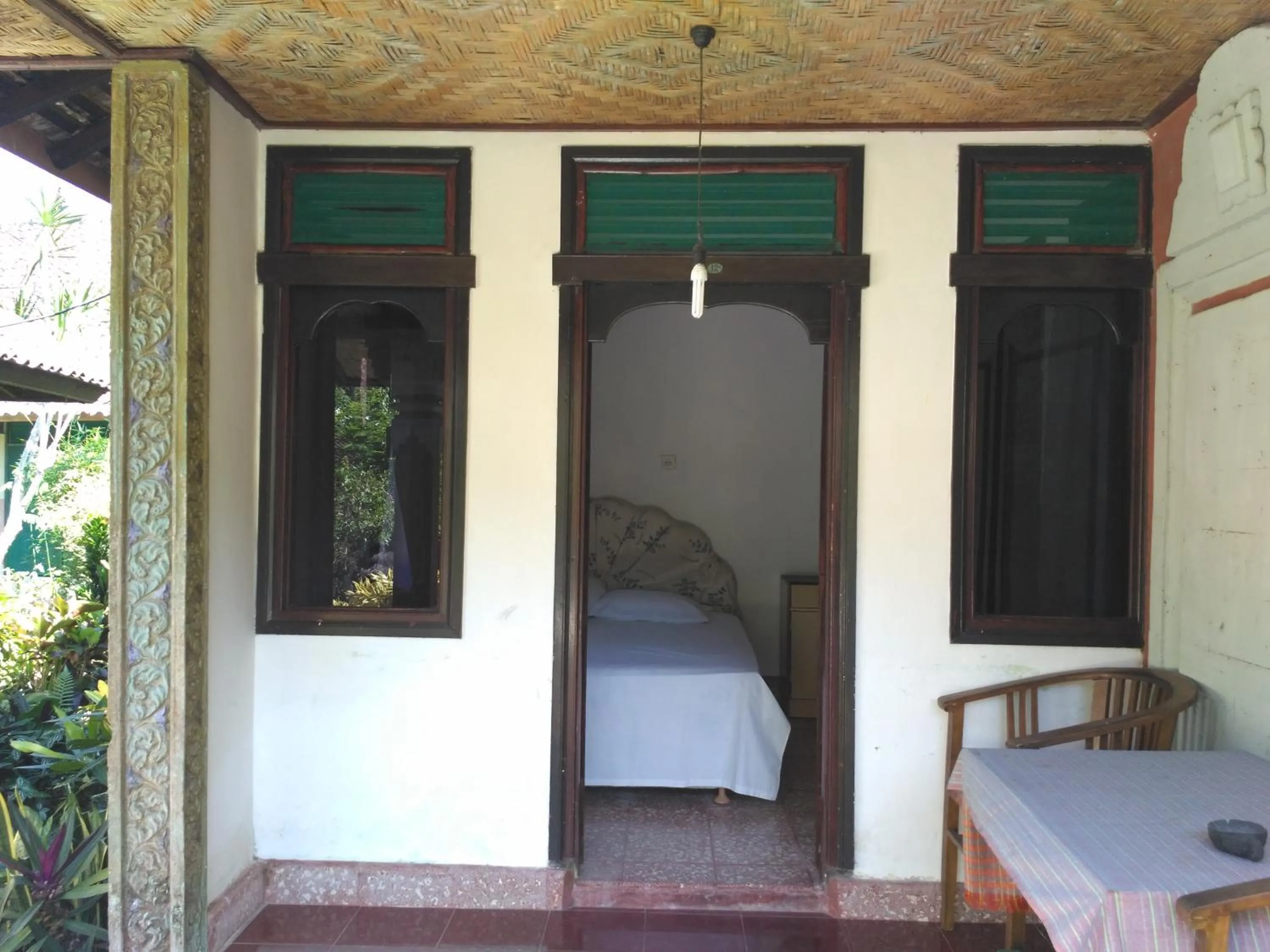 Bed in Dhangin Taman