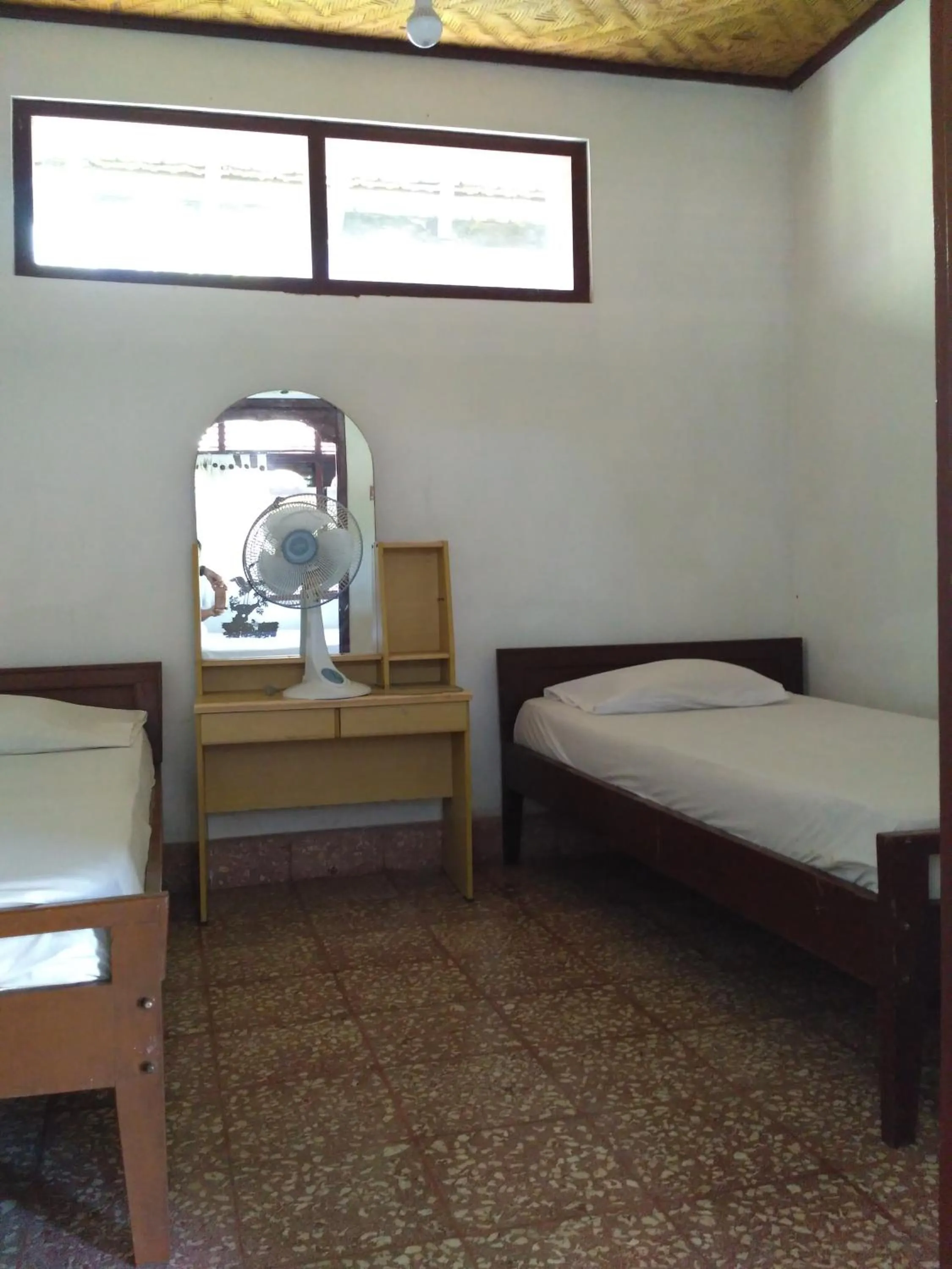 Bed in Dhangin Taman