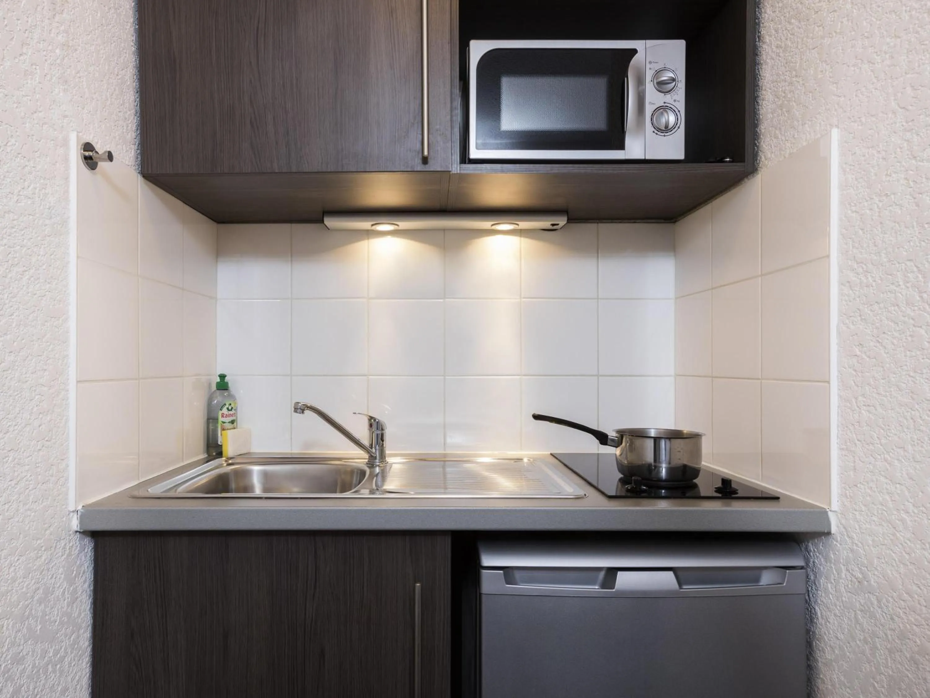 Bedroom in Aparthotel Adagio Access Strasbourg Petite France