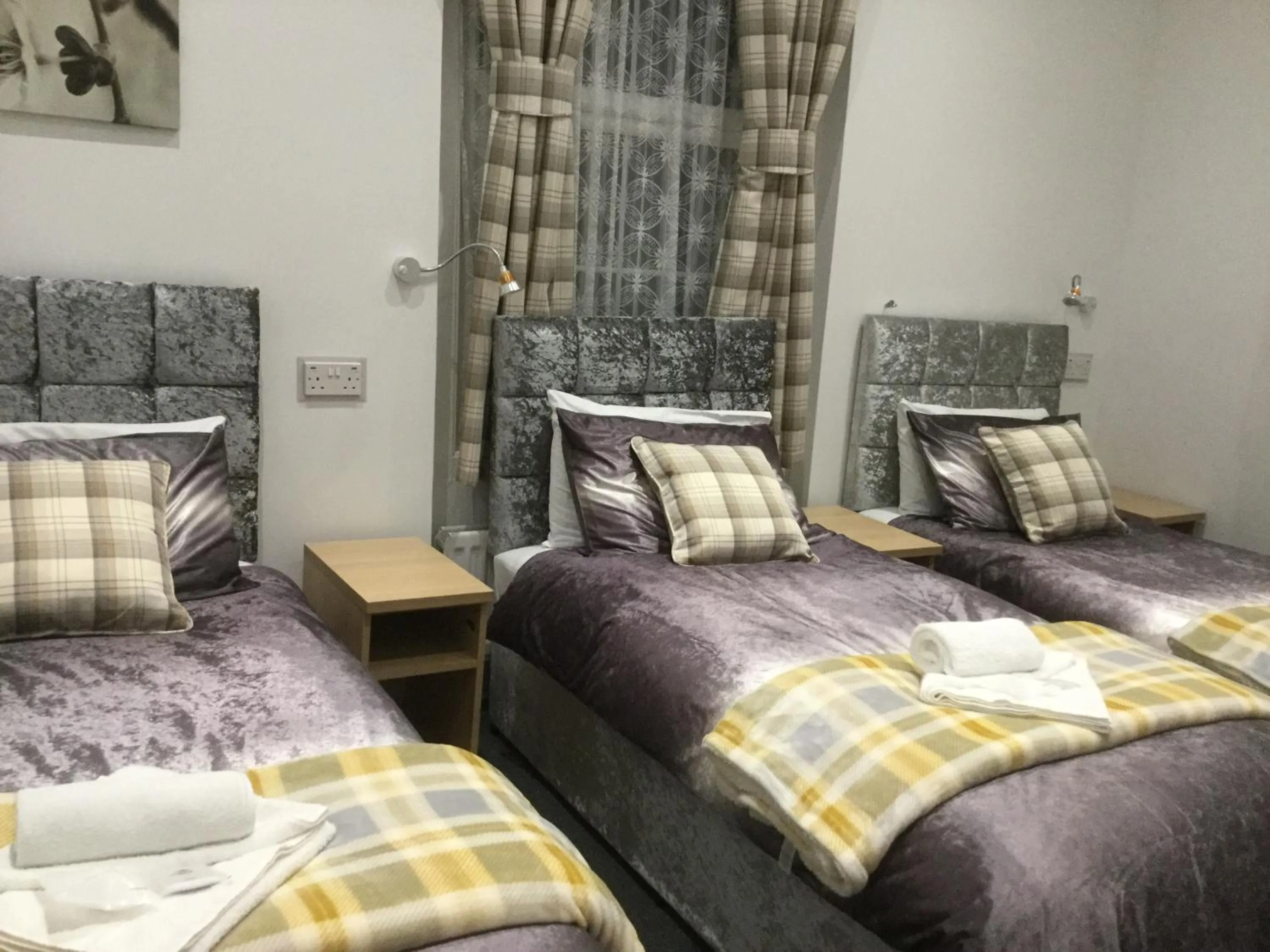 TV and multimedia, Bed in THE TREVONE, Llandudno