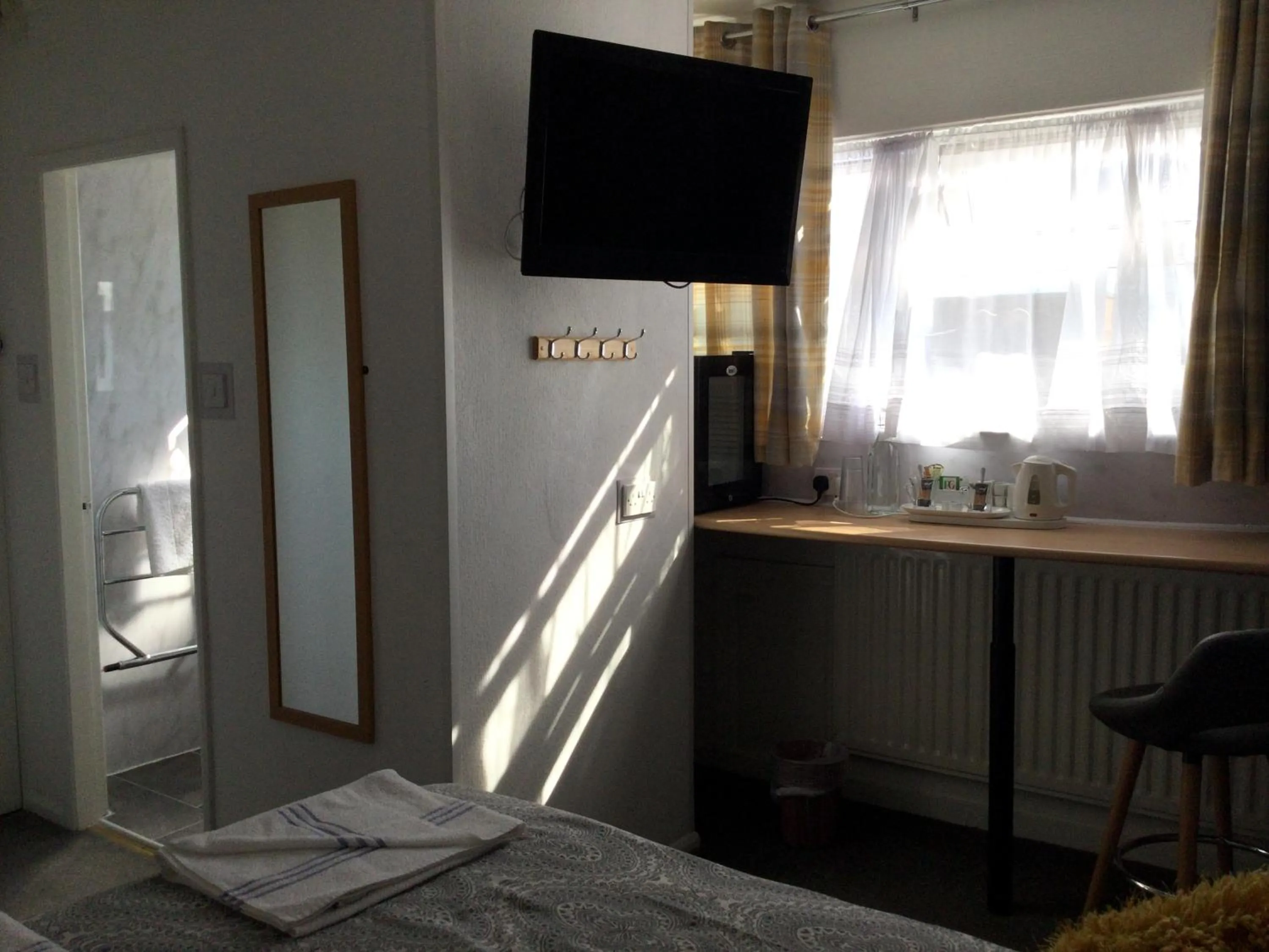 Bed in THE TREVONE, Llandudno