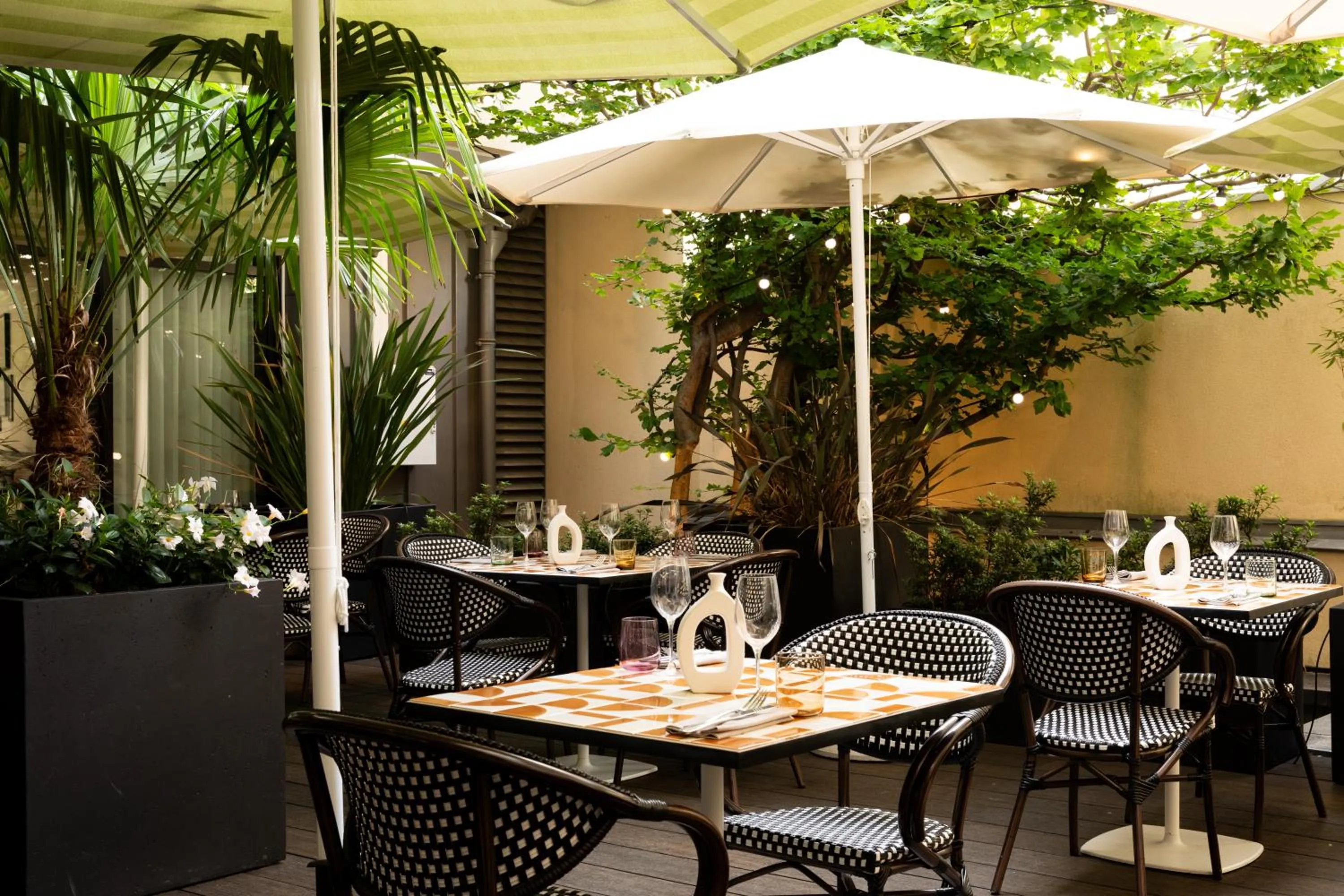 Restaurant/places to eat in Le Parchamp, a Tribute Portfolio Hotel, Paris Boulogne