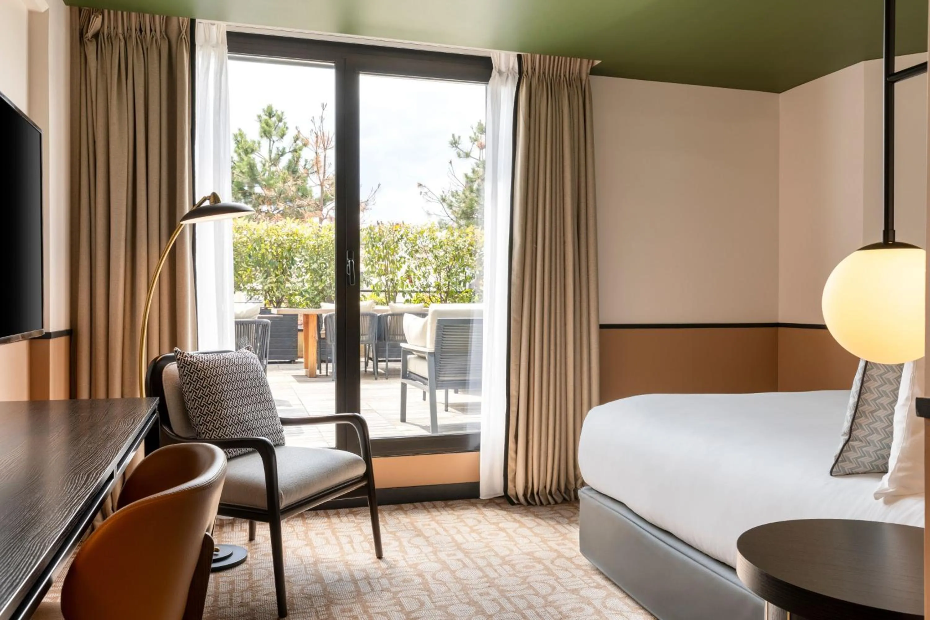 Photo of the whole room, Bed in Le Parchamp, a Tribute Portfolio Hotel, Paris Boulogne