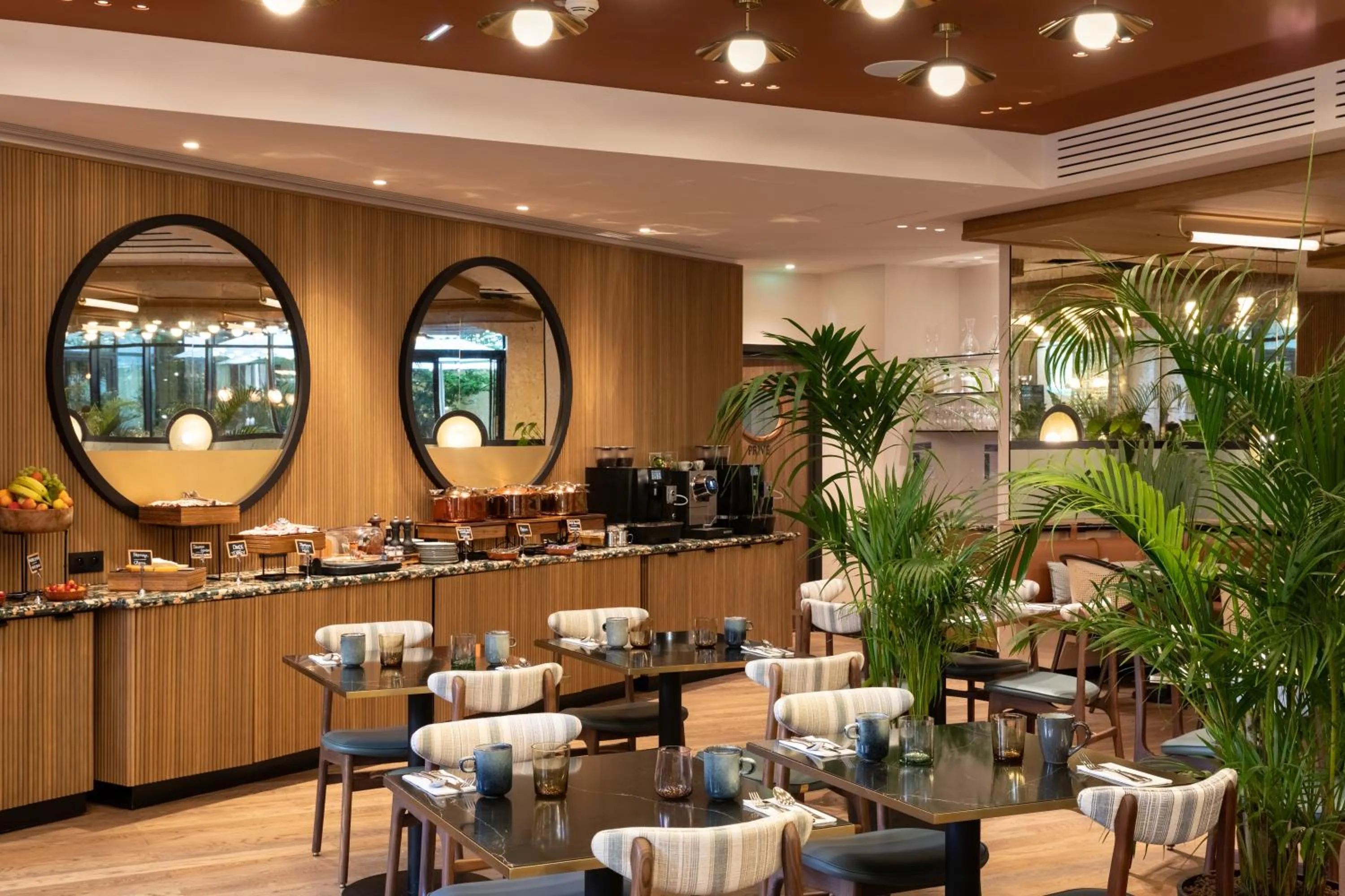 Restaurant/places to eat in Le Parchamp, a Tribute Portfolio Hotel, Paris Boulogne