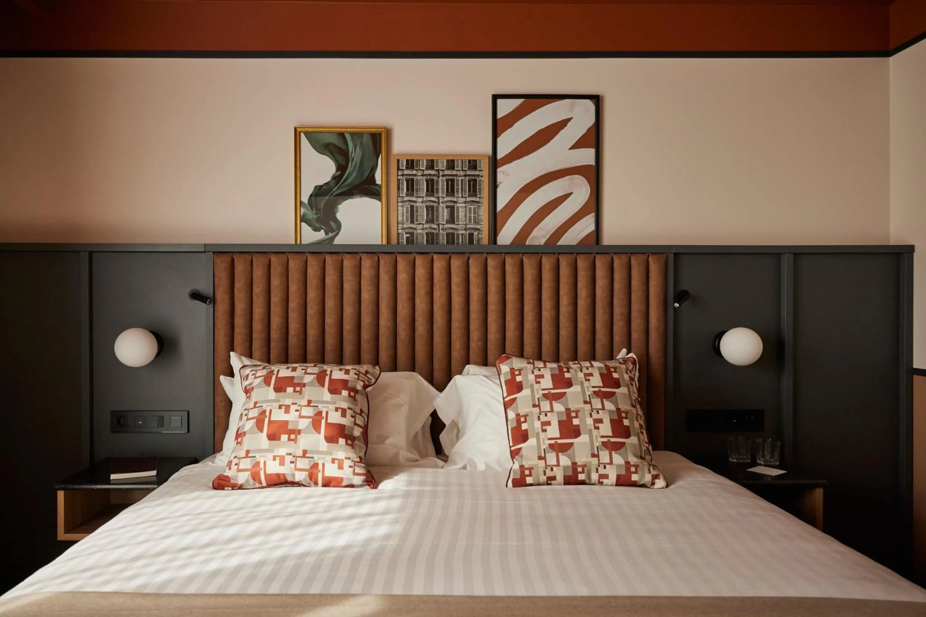 Photo of the whole room, Bed in Le Parchamp, a Tribute Portfolio Hotel, Paris Boulogne