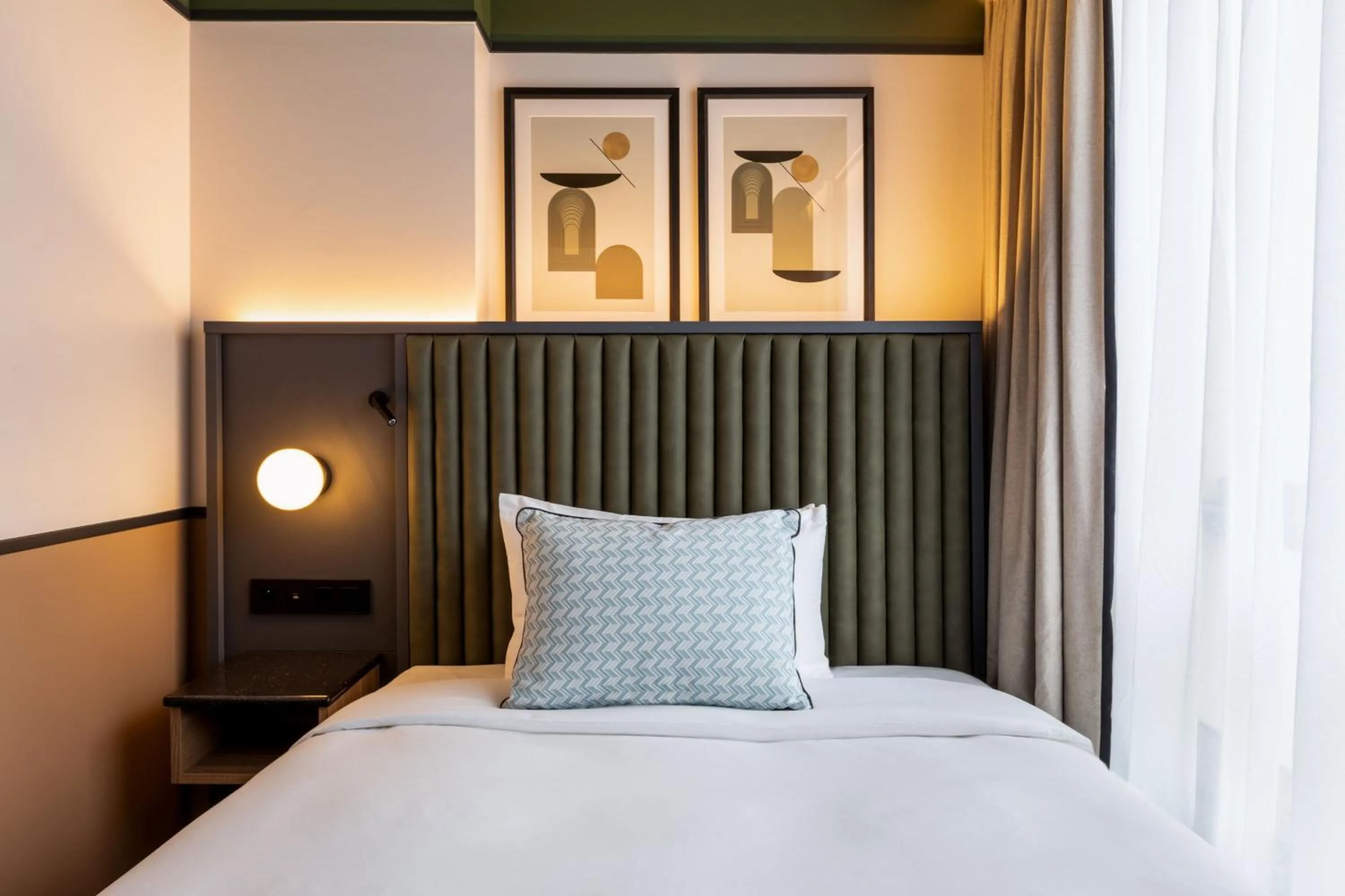 Photo of the whole room, Bed in Le Parchamp, a Tribute Portfolio Hotel, Paris Boulogne