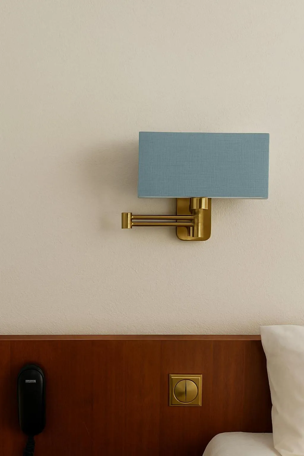 Twin Room in Hôtel de la Poste Martigny - City Center