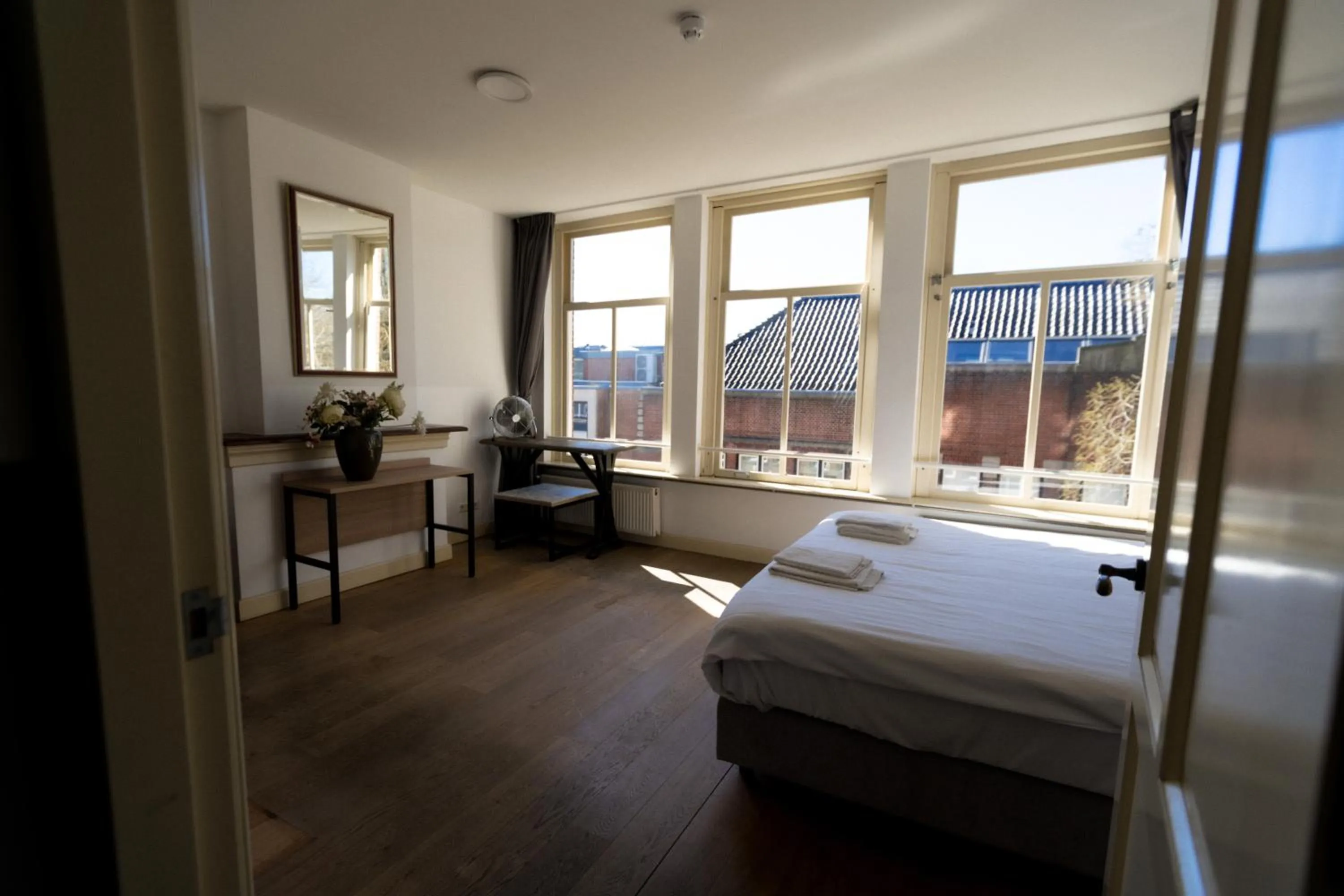 Bedroom, Bed in Plantage Hortus Apartments