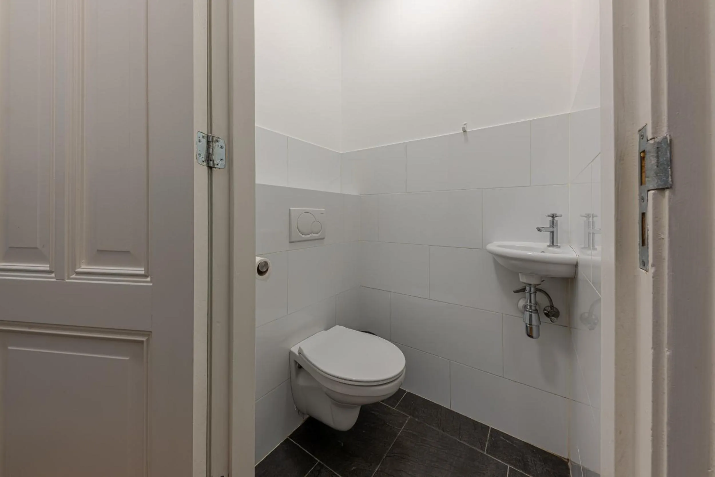 Toilet in Plantage Hortus Apartments