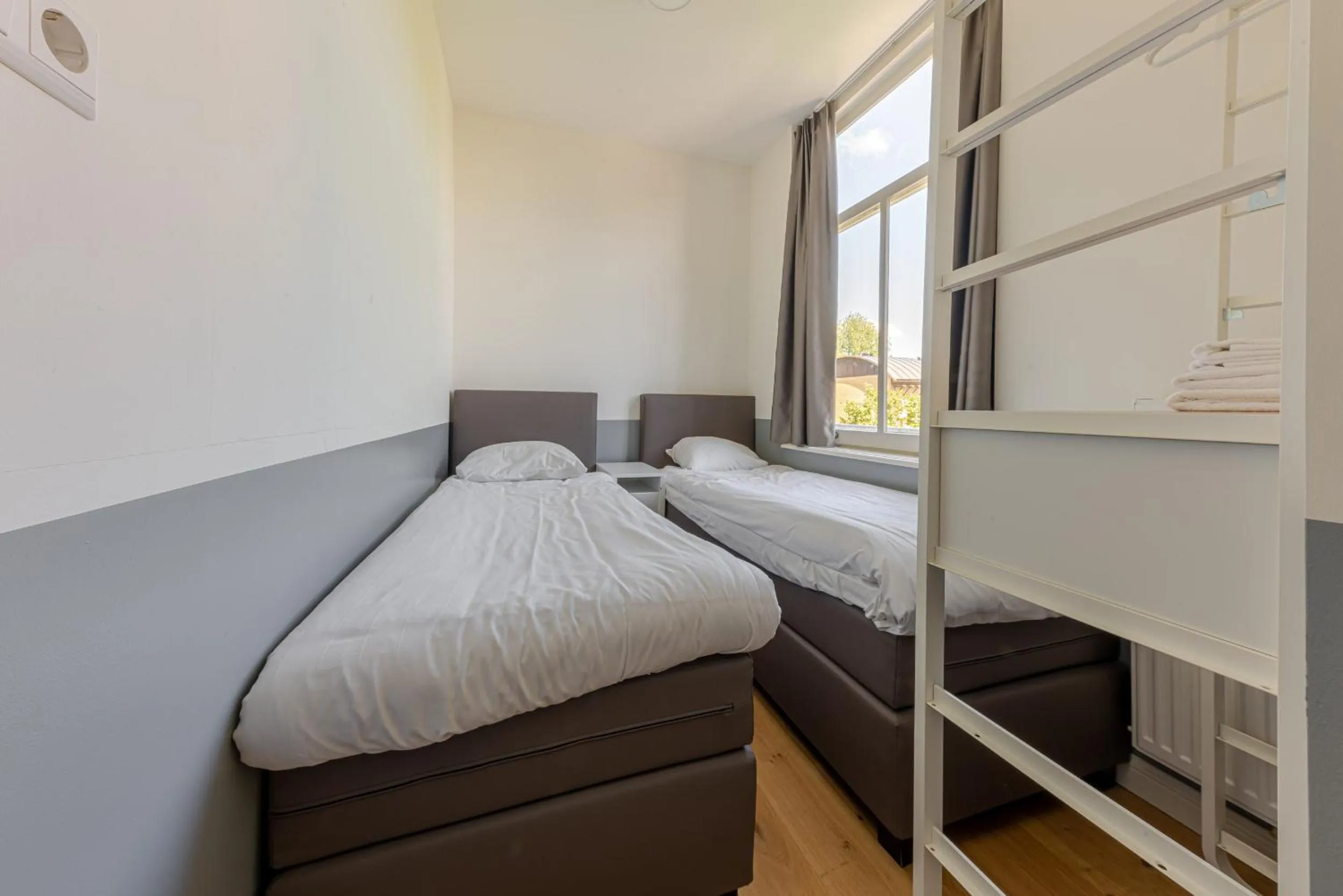 Bedroom, Bed in Plantage Hortus Apartments