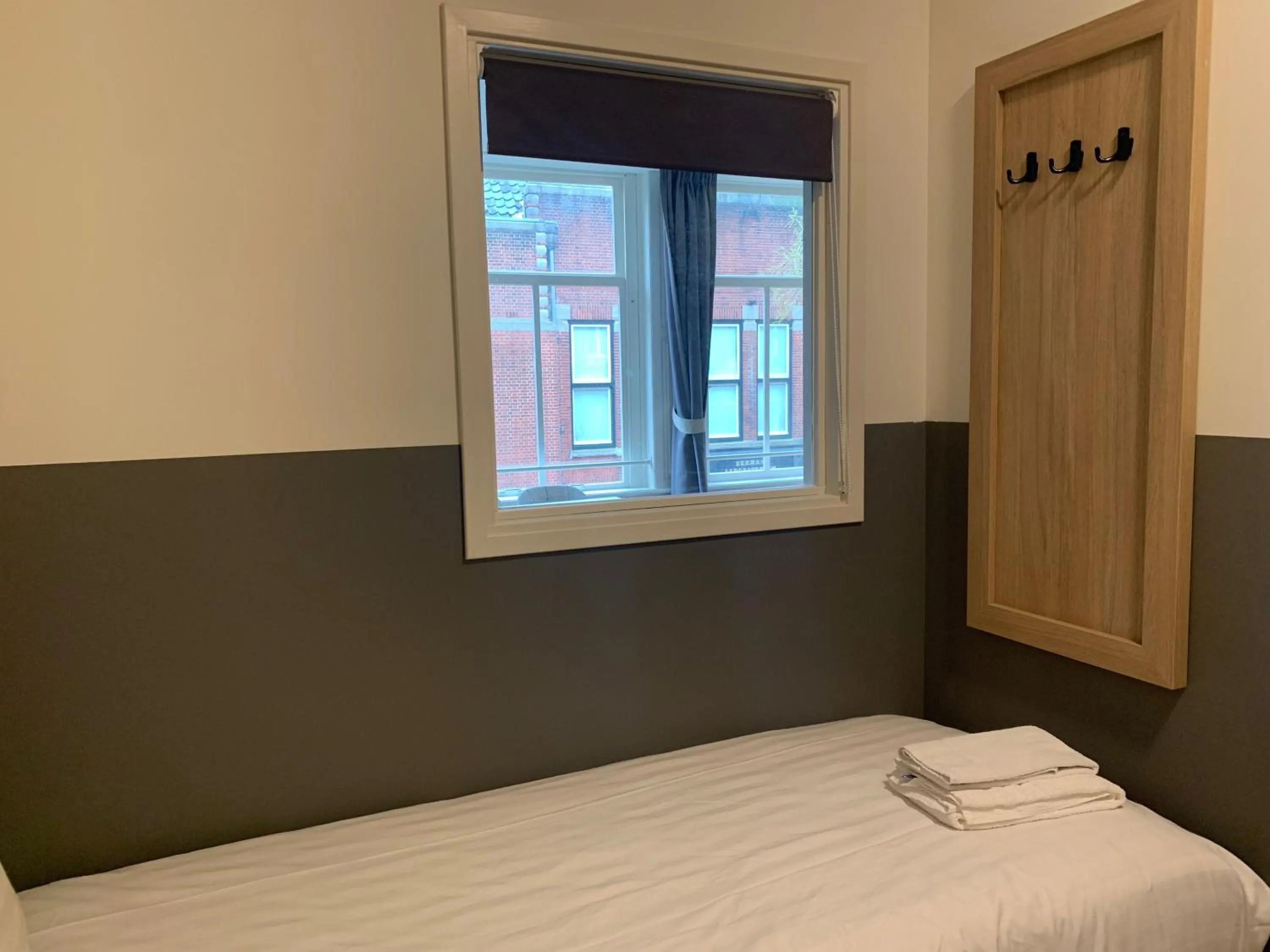 Decorative detail, Bed in Plantage Hortus Apartments