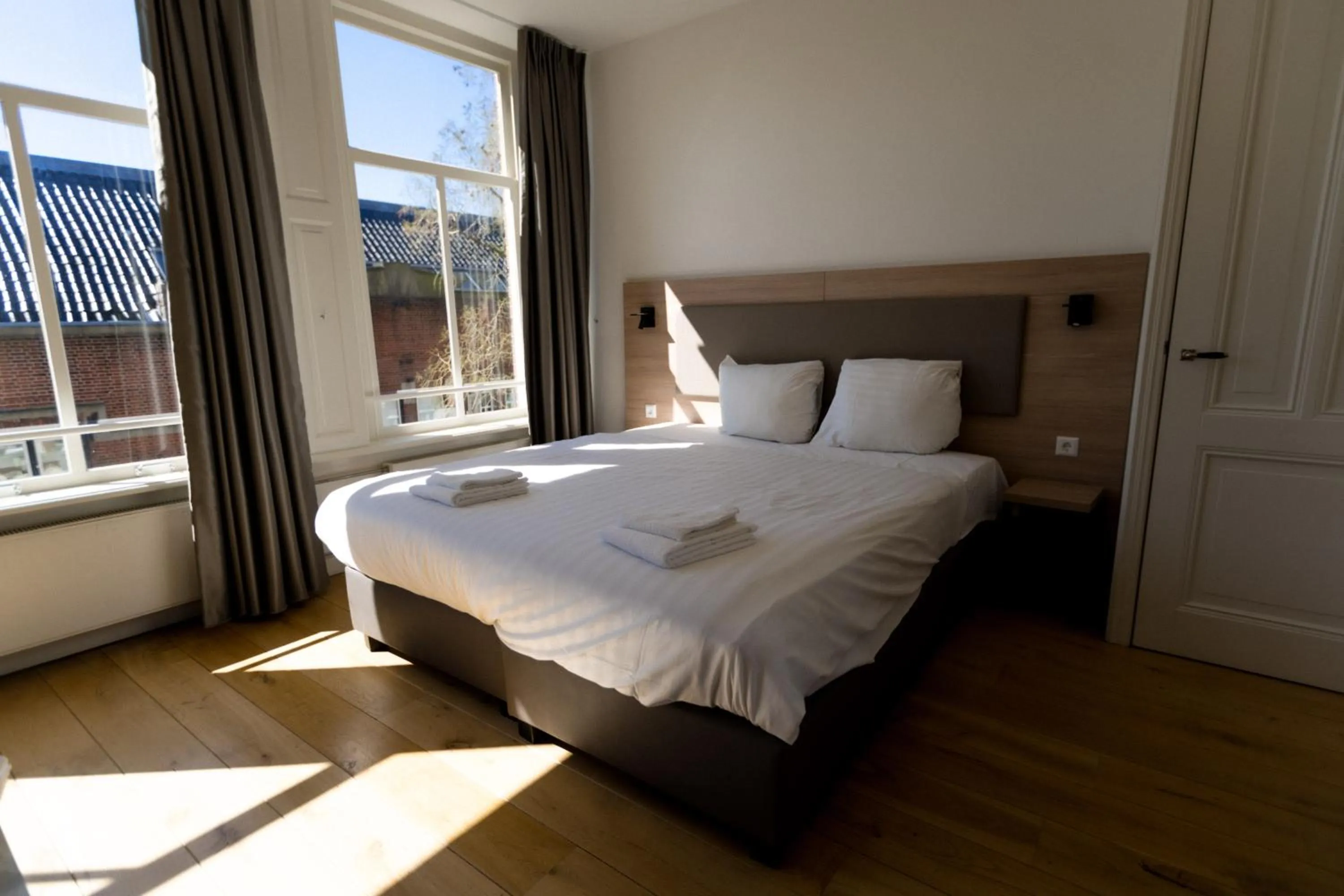 Bedroom, Bed in Plantage Hortus Apartments