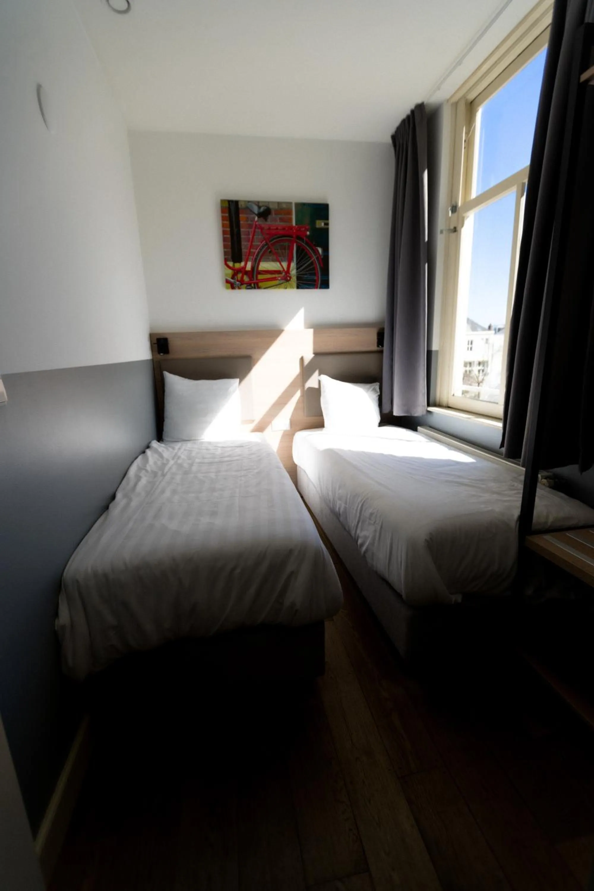 Bedroom, Bed in Plantage Hortus Apartments