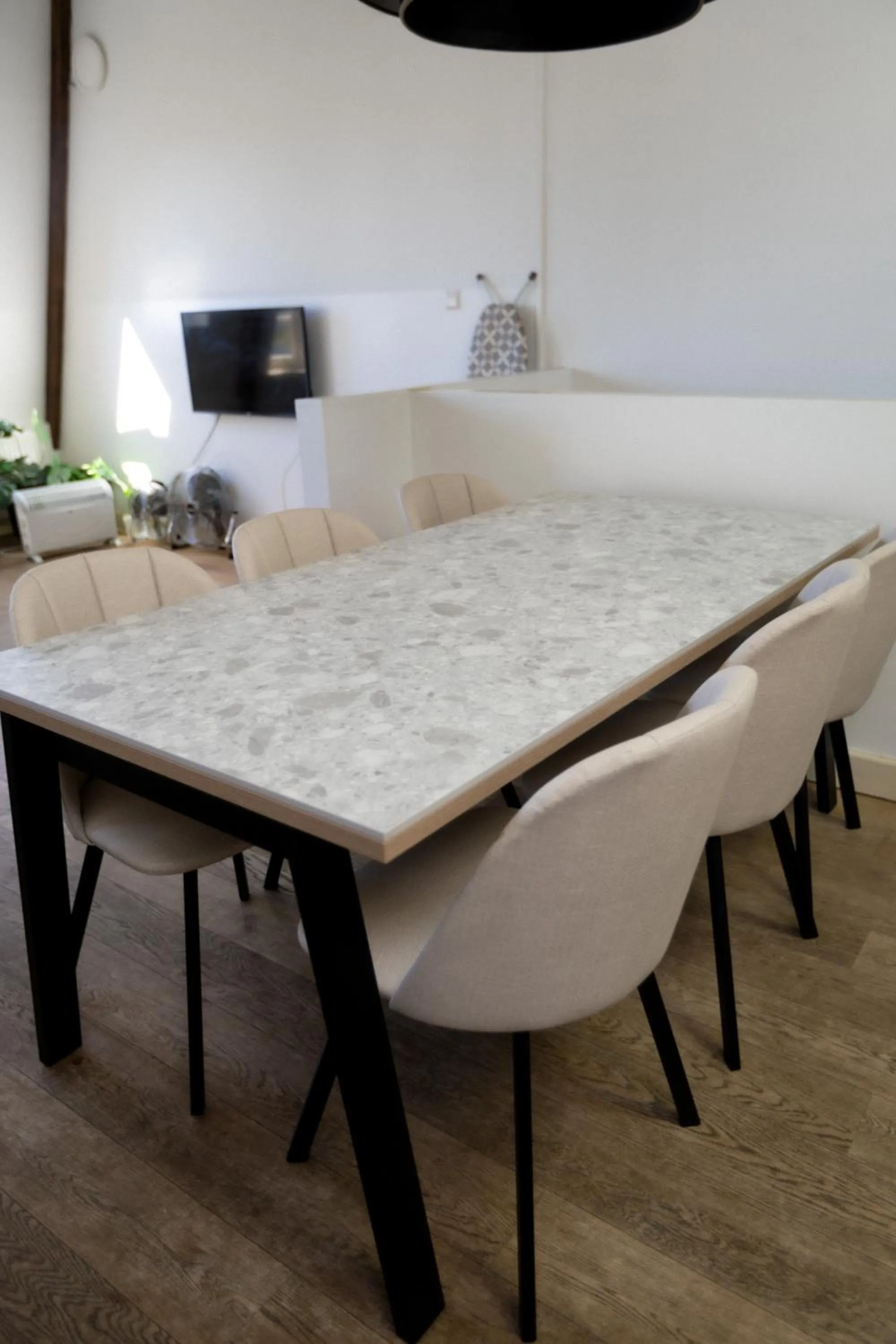 Dining area in Plantage Hortus Apartments