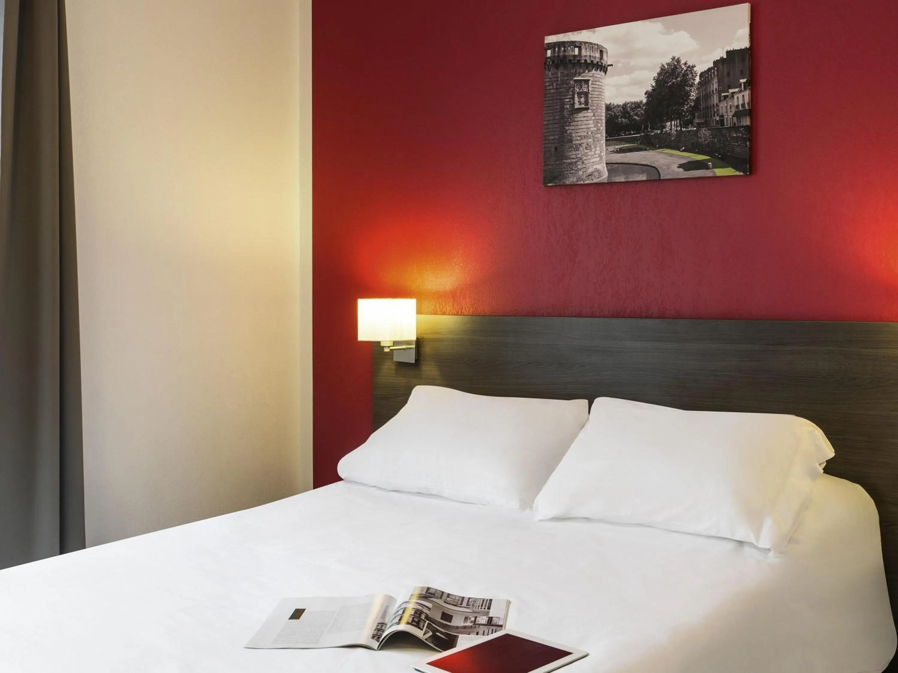 Bedroom, Bed in Aparthotel Adagio Access Nantes Viarme
