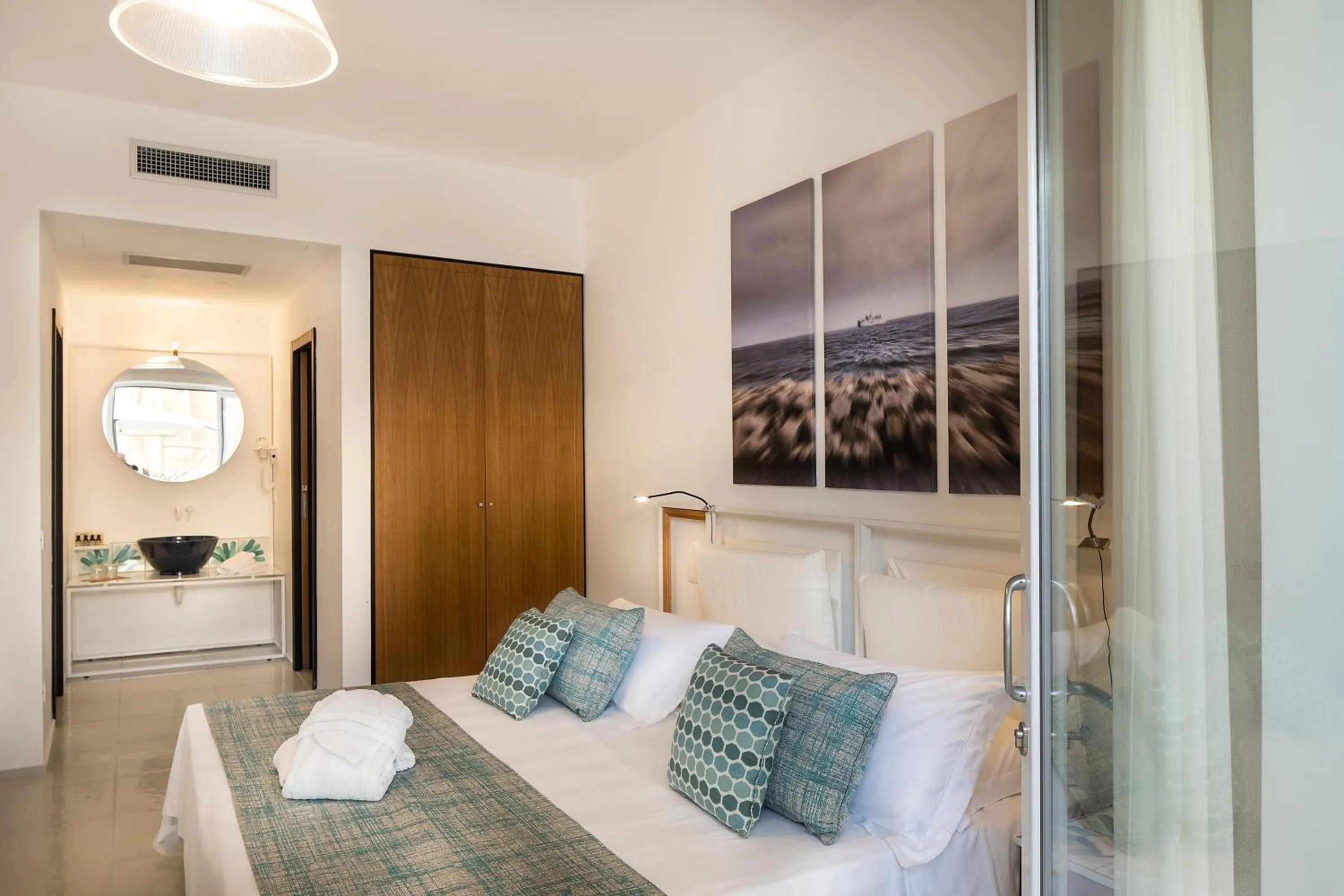 Sea view, Bed in Apollon Club & Thermal Spa