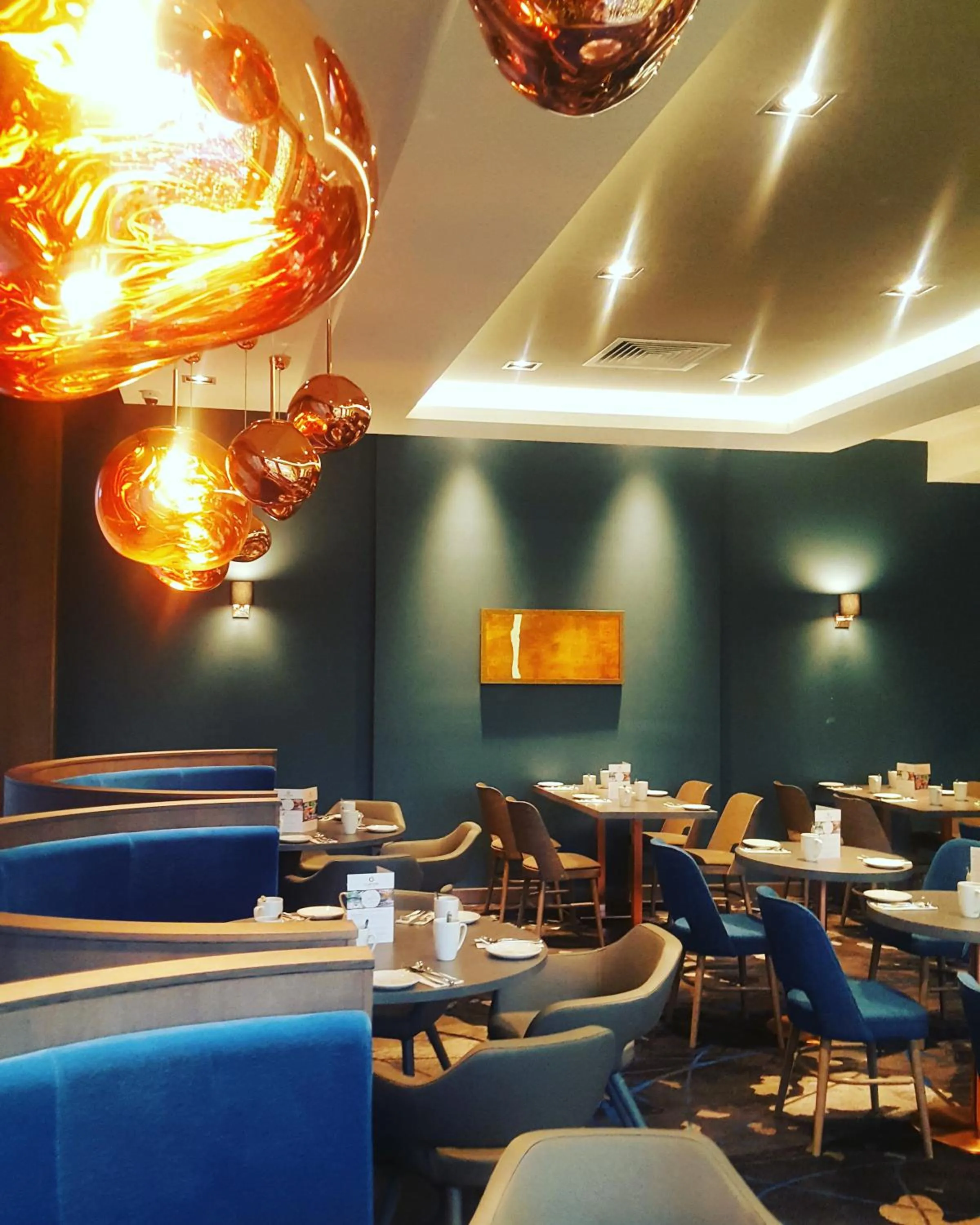 Restaurant/places to eat in Clayton Hotel Charlemont