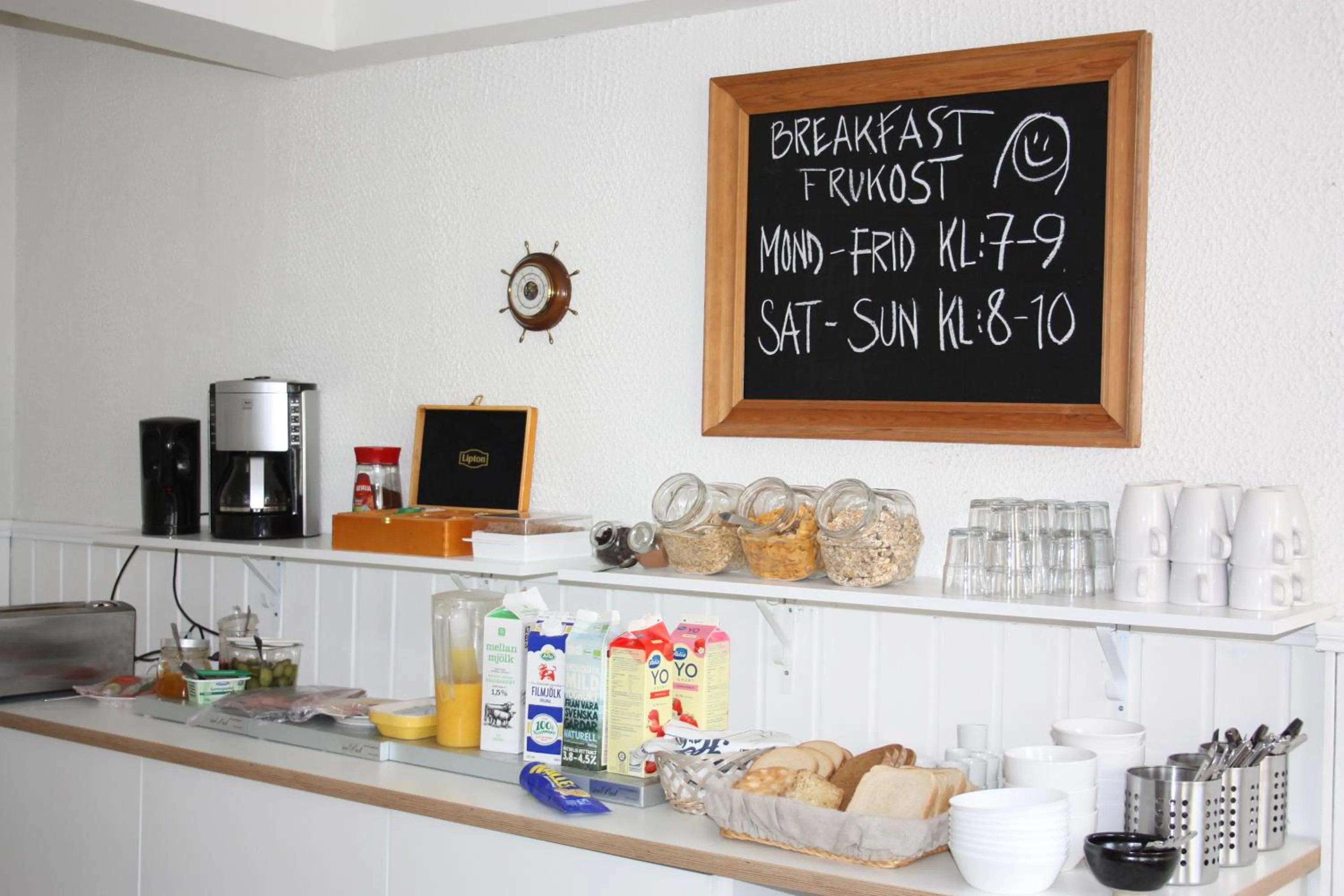 Food and drinks in Lilla Hotellet