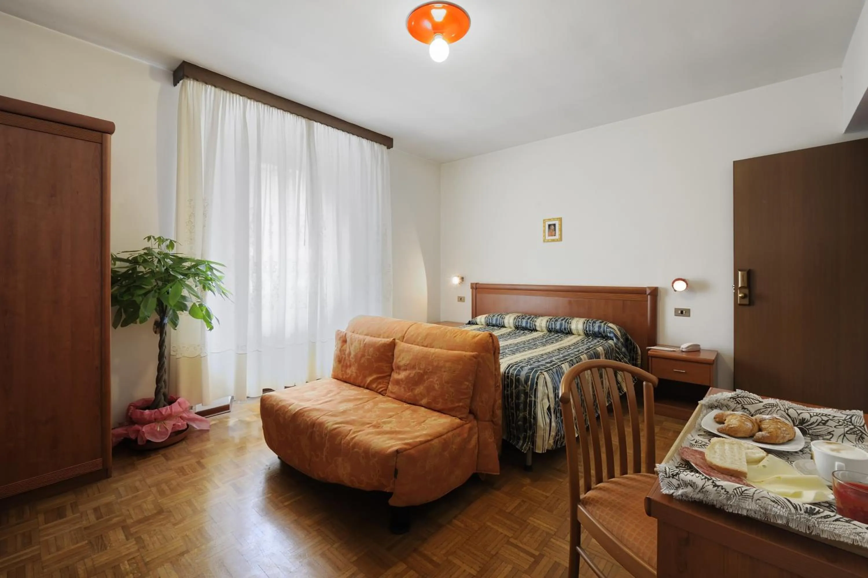 Photo of the whole room, Bed in Hotel Bertusi