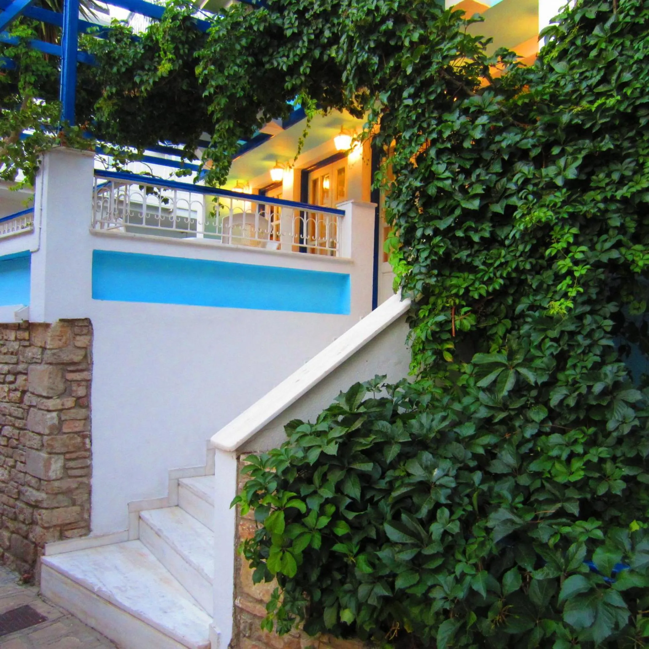 Facade/entrance in Hotel Mariona