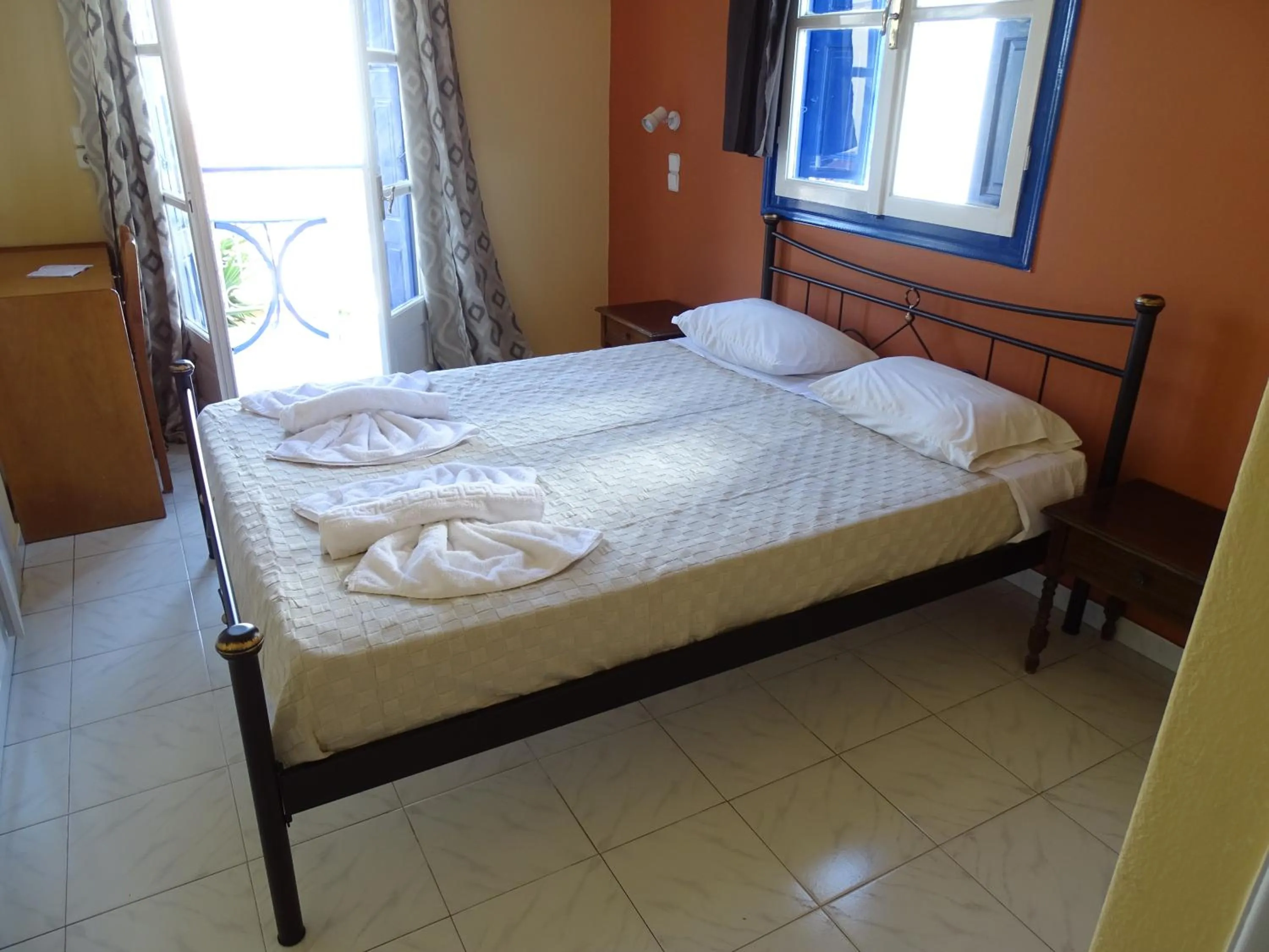 Photo of the whole room, Bed in Hotel Mariona