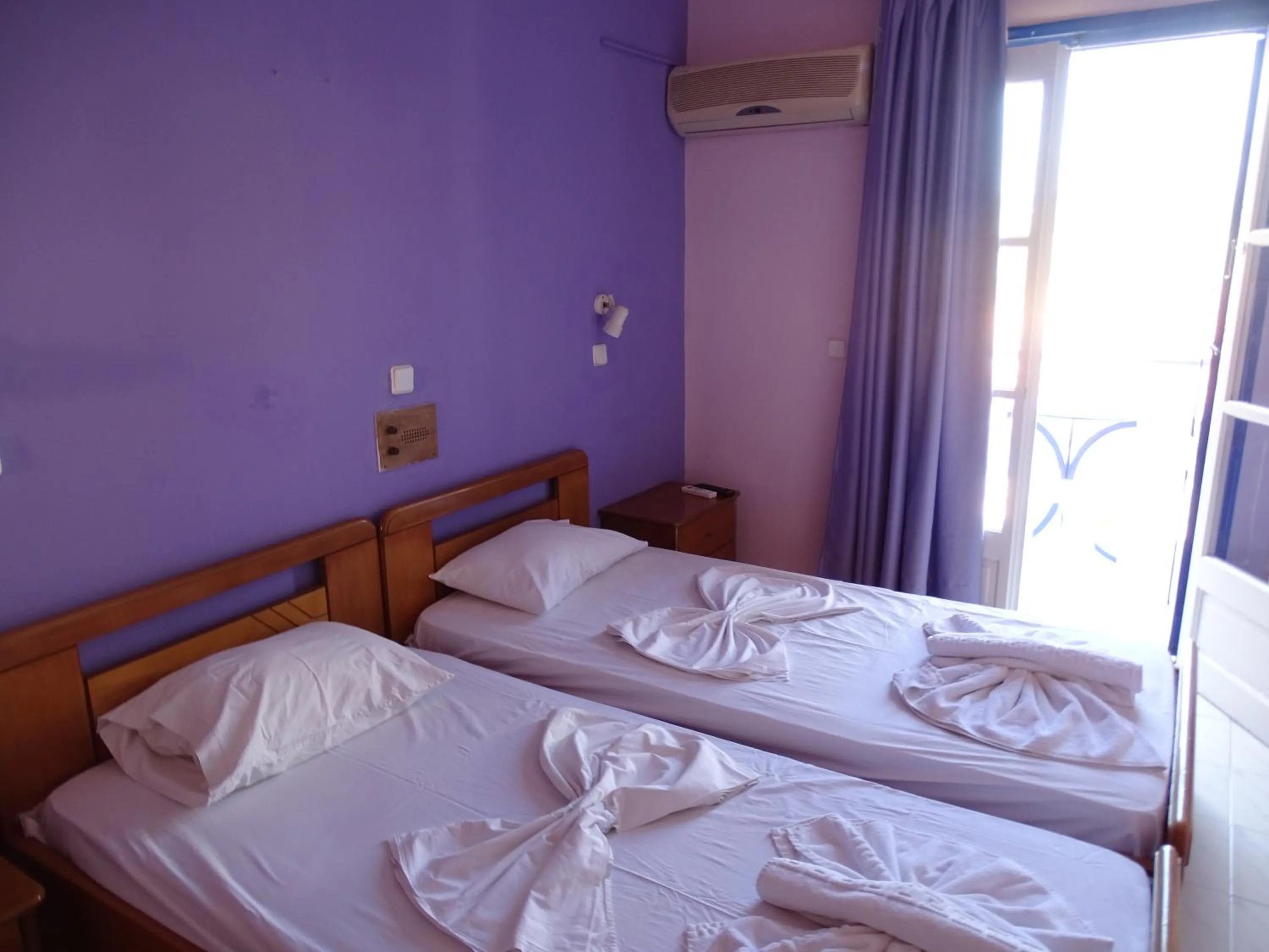 Photo of the whole room, Bed in Hotel Mariona