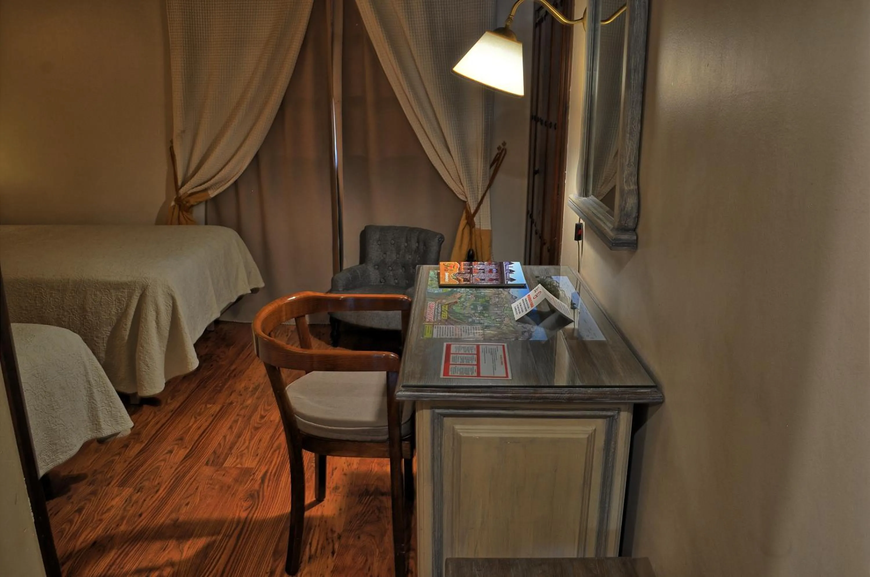 Bedroom, Bed in Hotel Villa de Torla