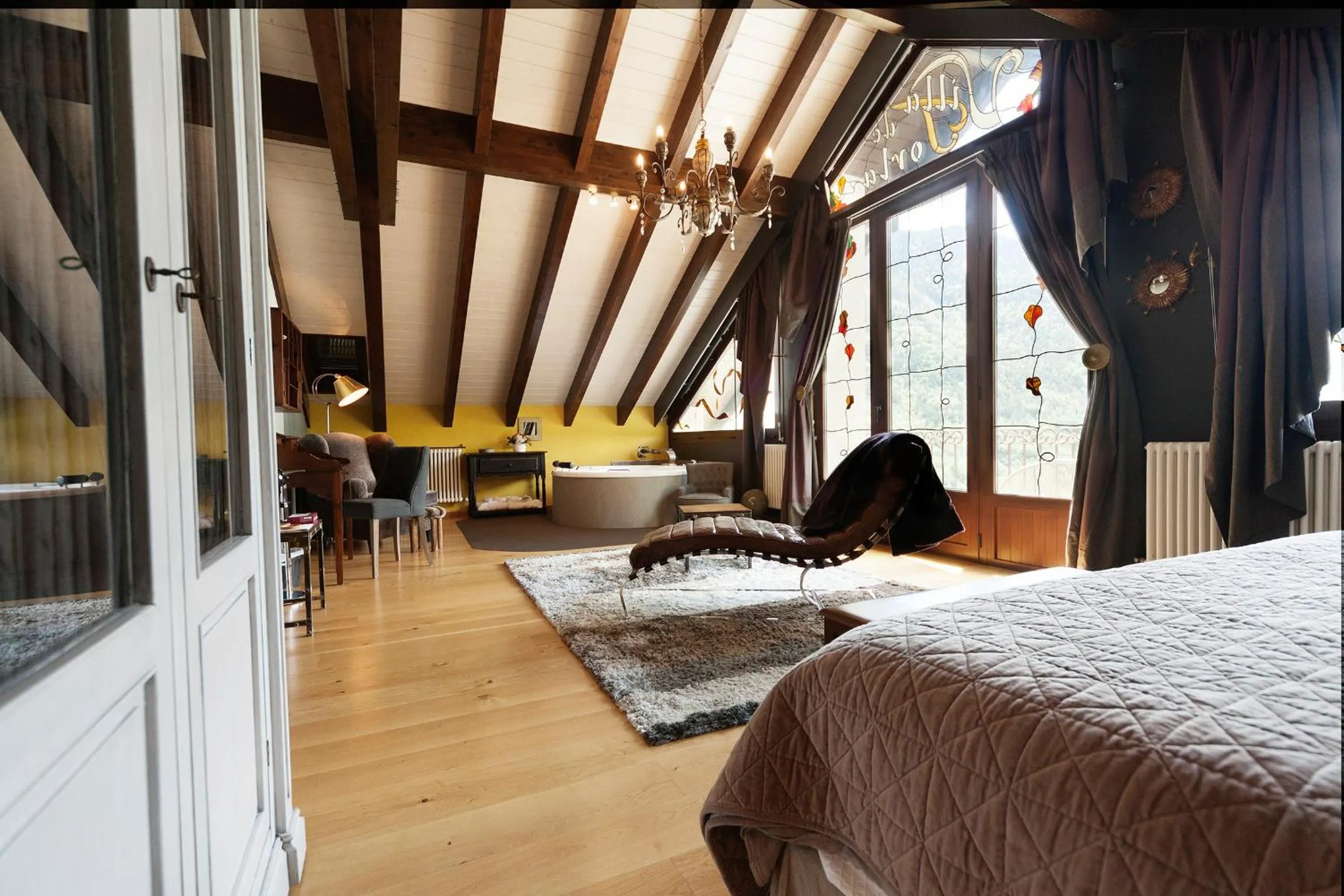 Photo of the whole room, Bed in Hotel Villa de Torla