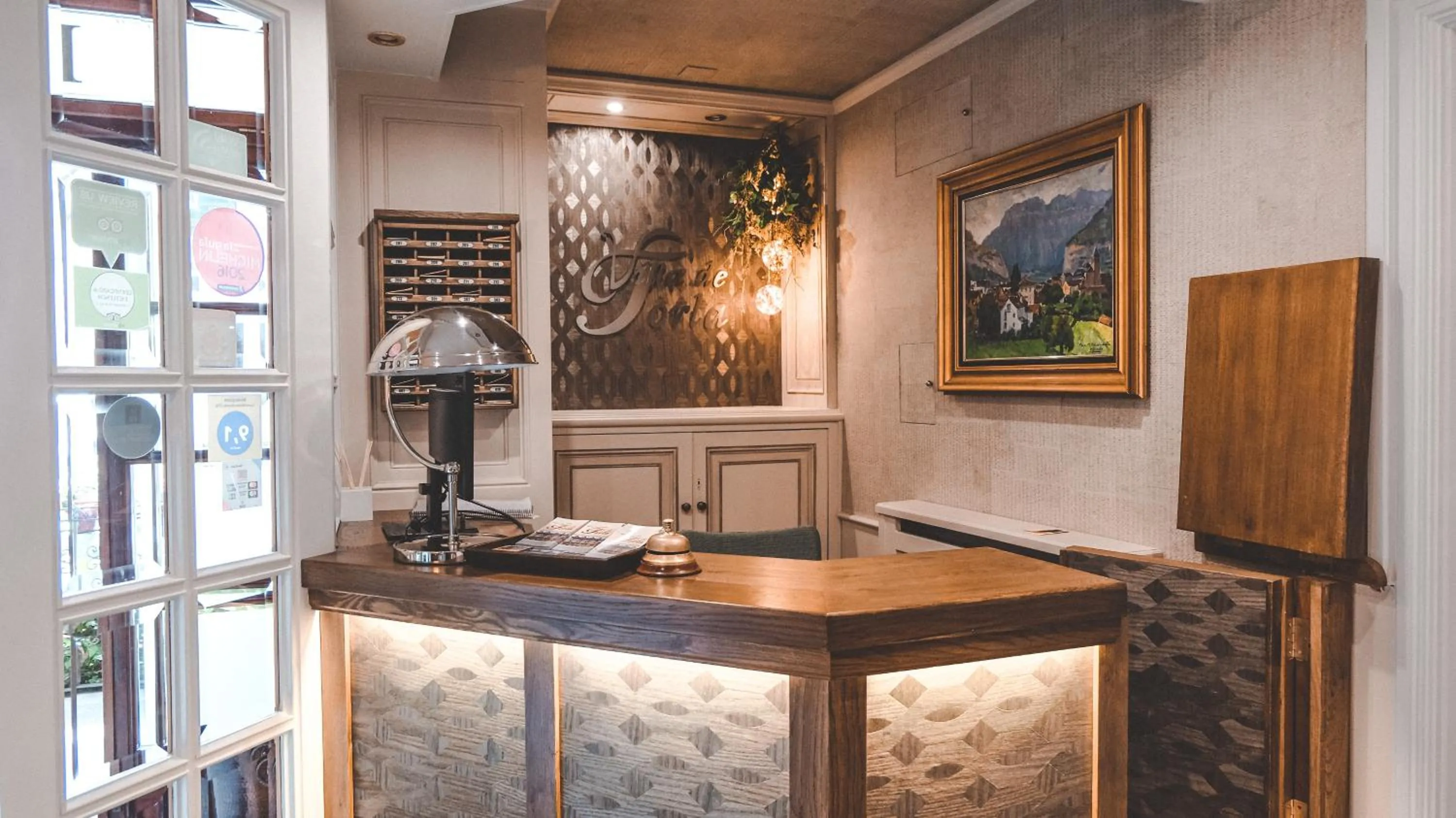 Lobby or reception in Hotel Villa de Torla