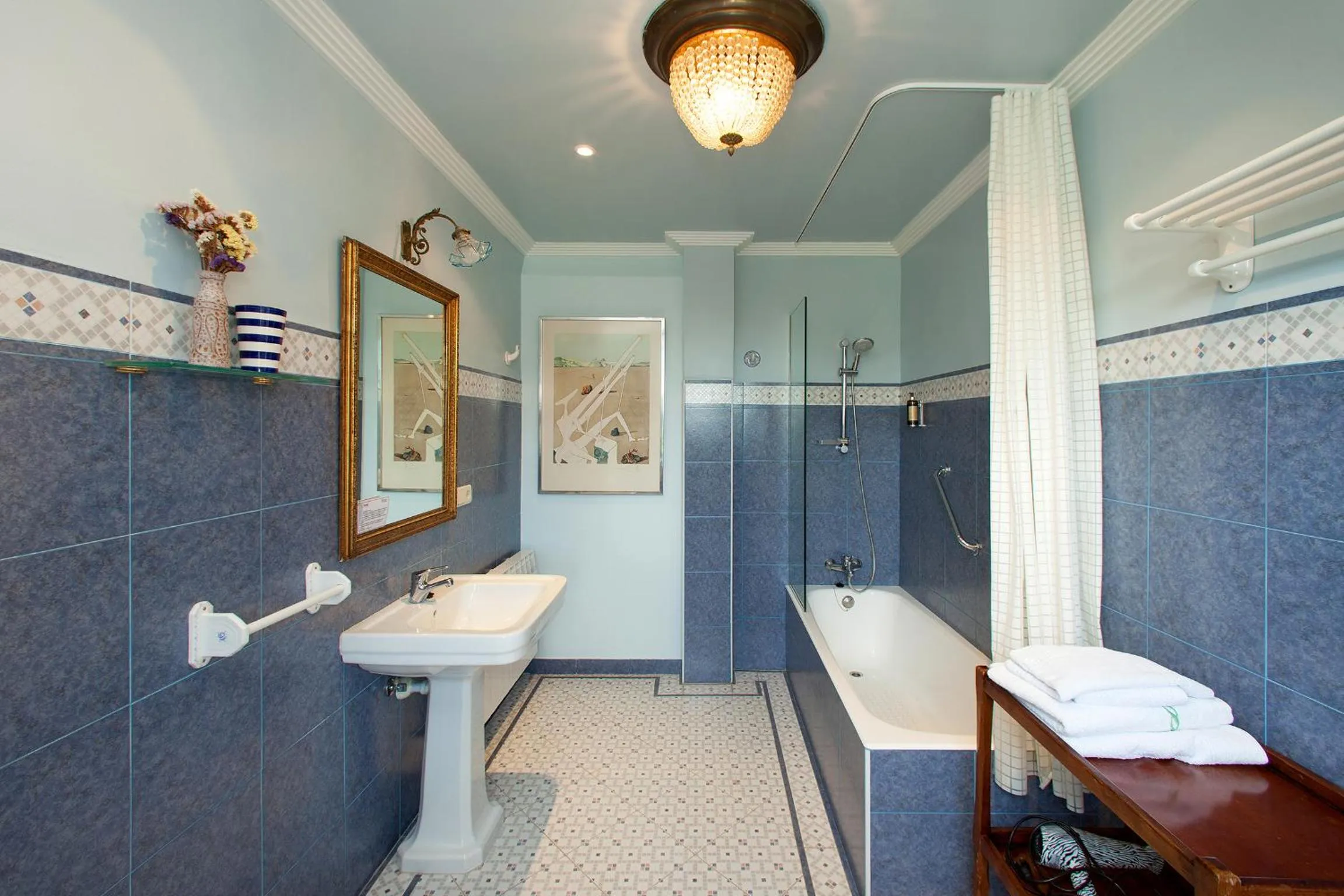 Bathroom in Casa Rural Mailan PARKING INCLUIDO