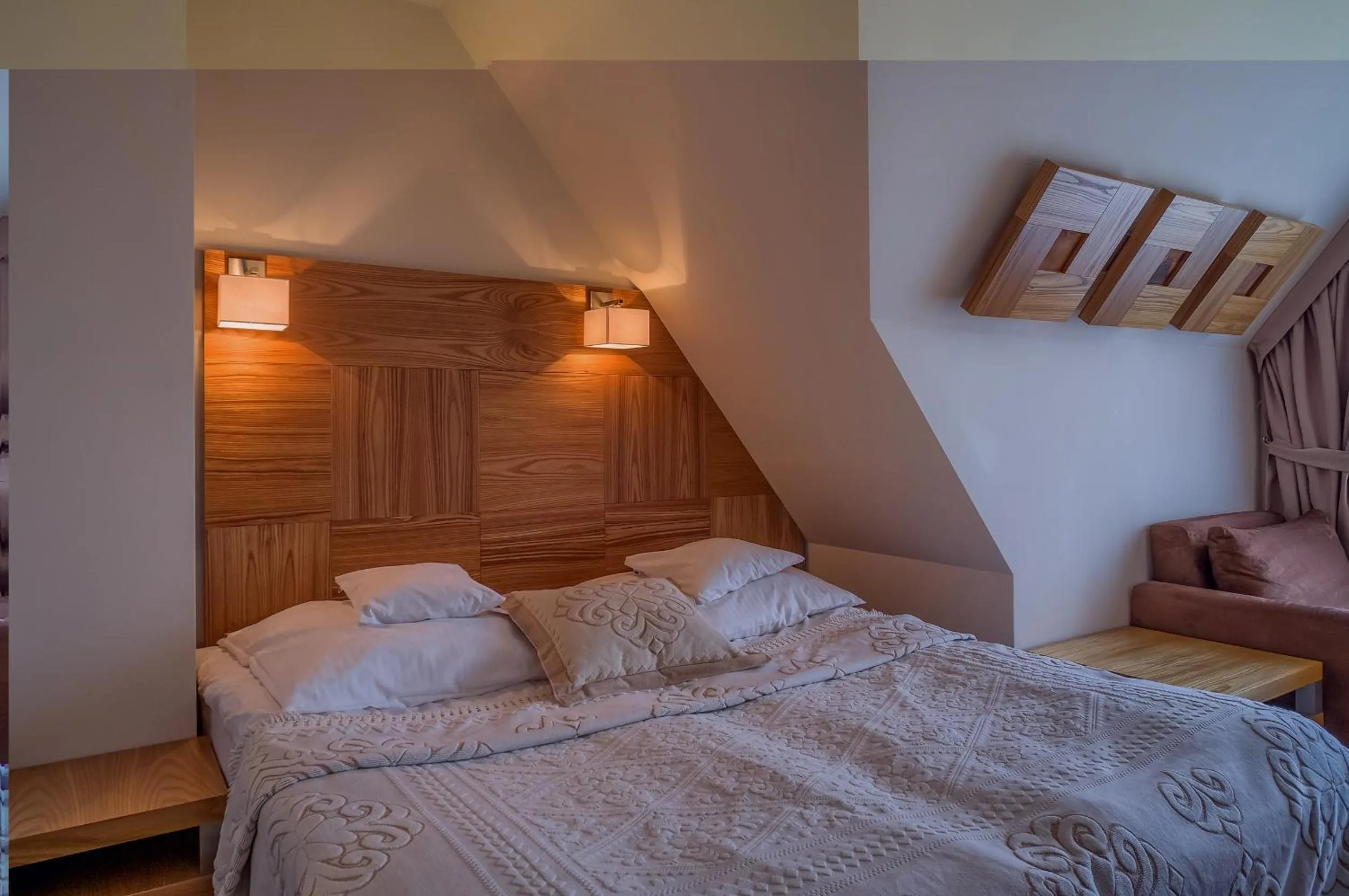 Bed in Hotel Zbójnicówka