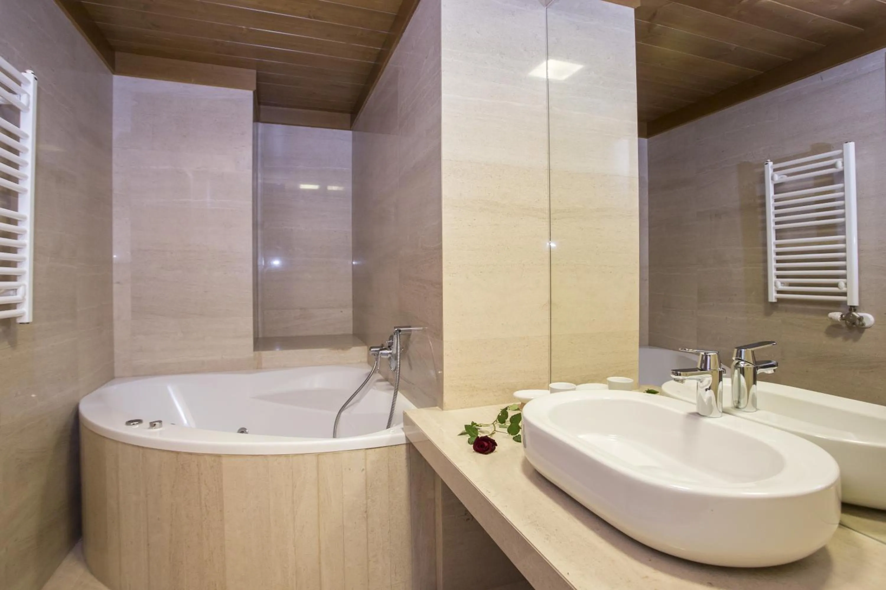 Bathroom in Hotel Zbójnicówka