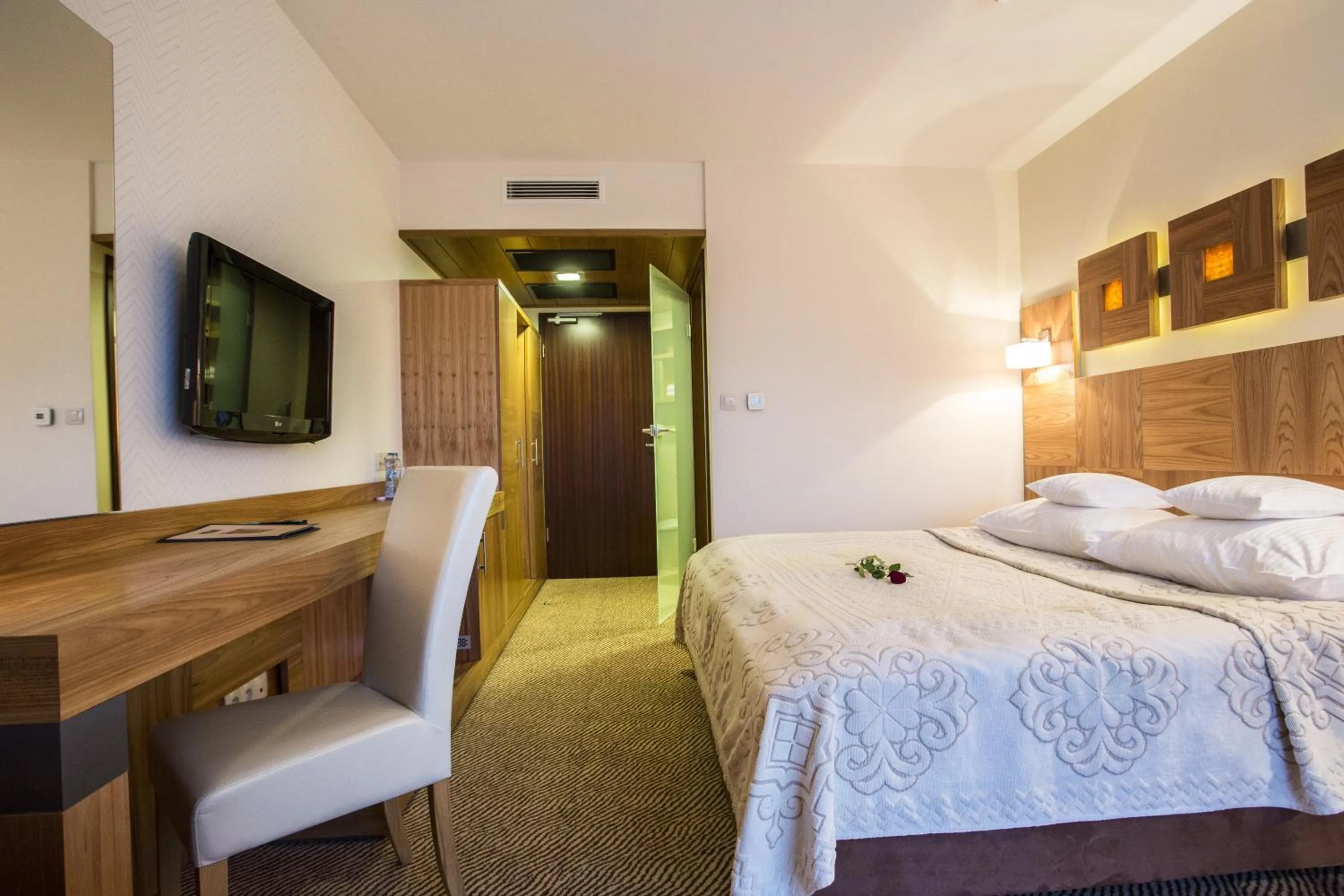 Photo of the whole room, Bed in Hotel Zbójnicówka