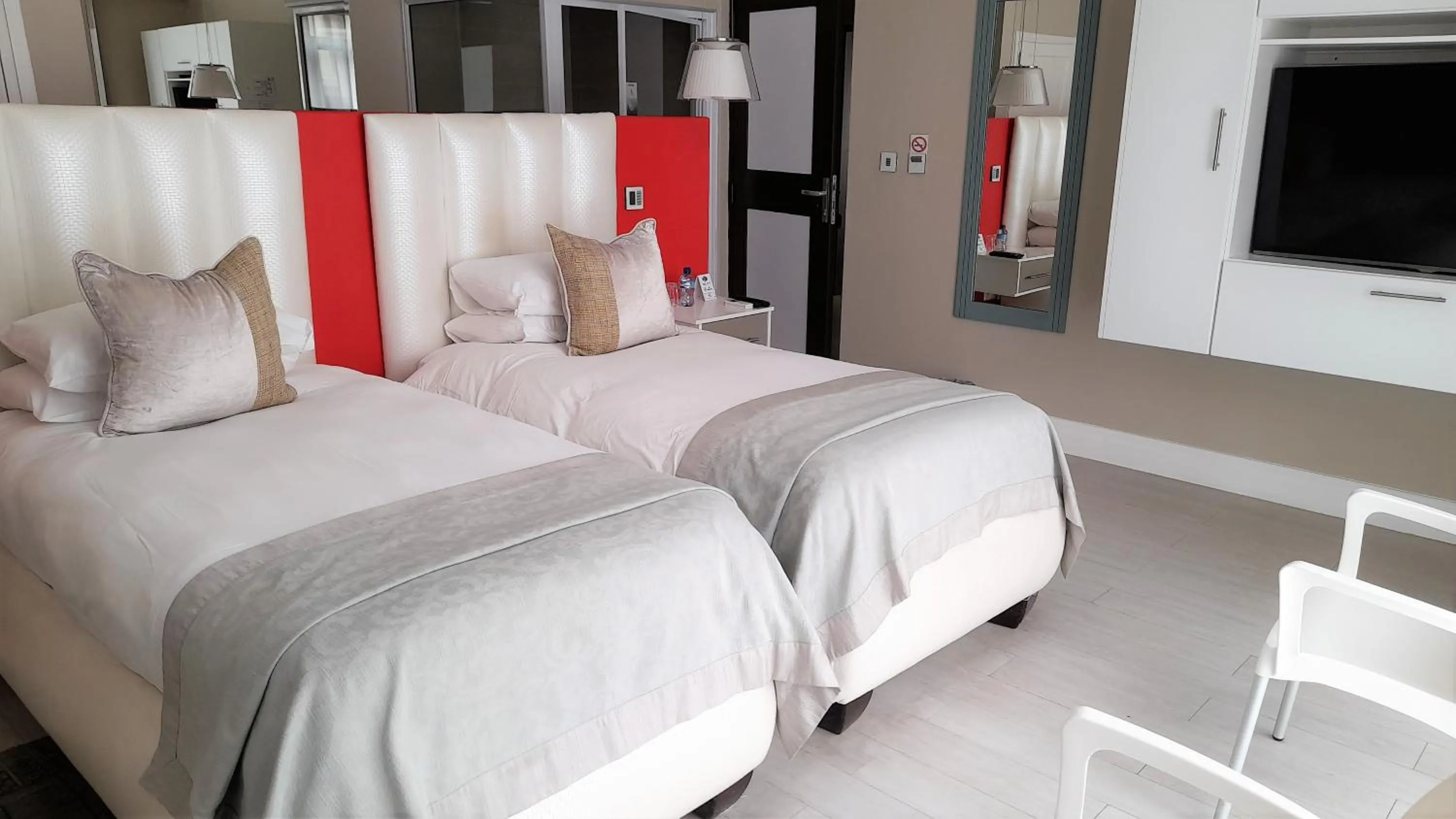 Shower, Bed in Atlantic Villa Boutique Guesthouse