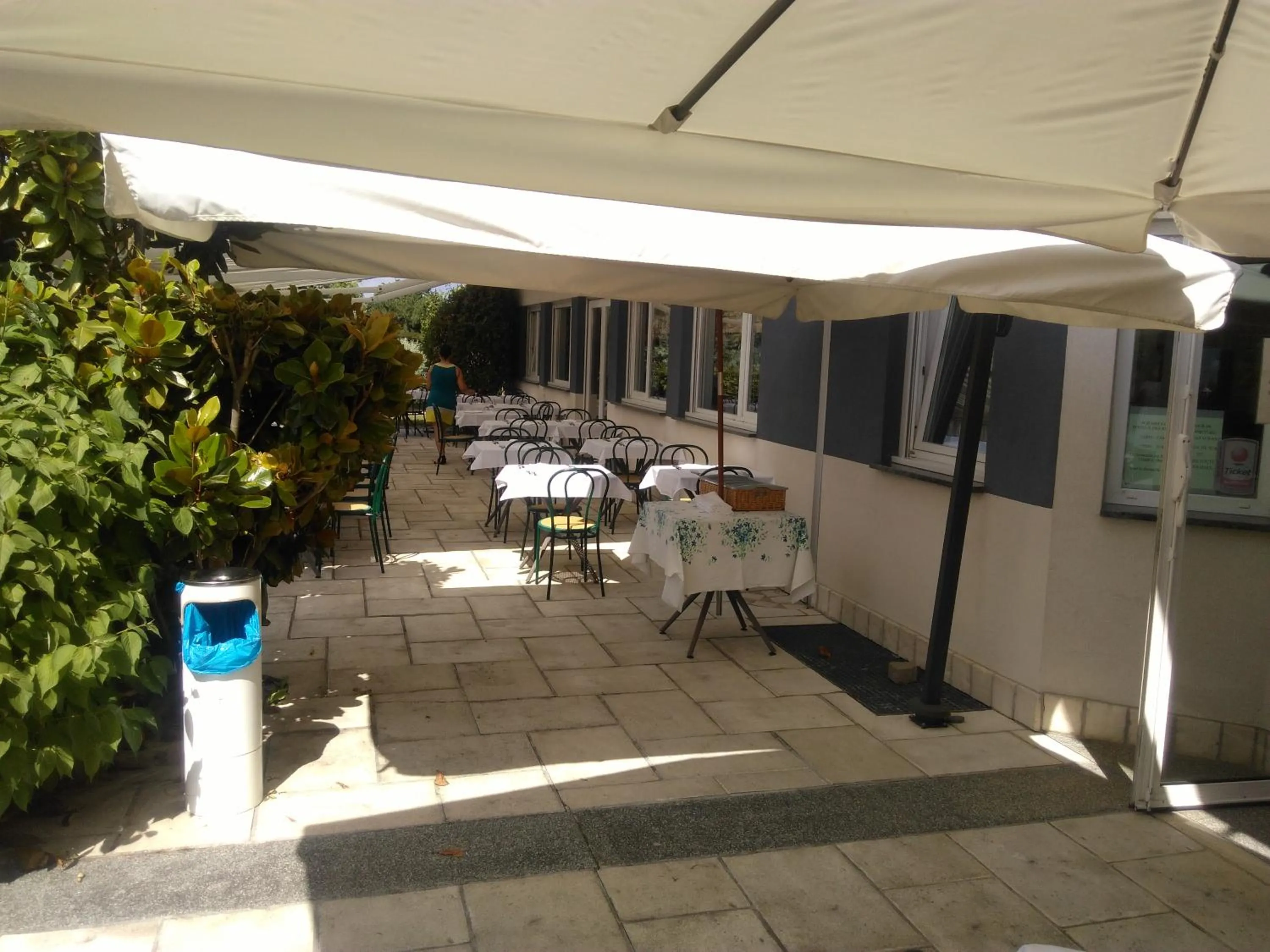 Restaurant/places to eat in Les Logis D'Espale