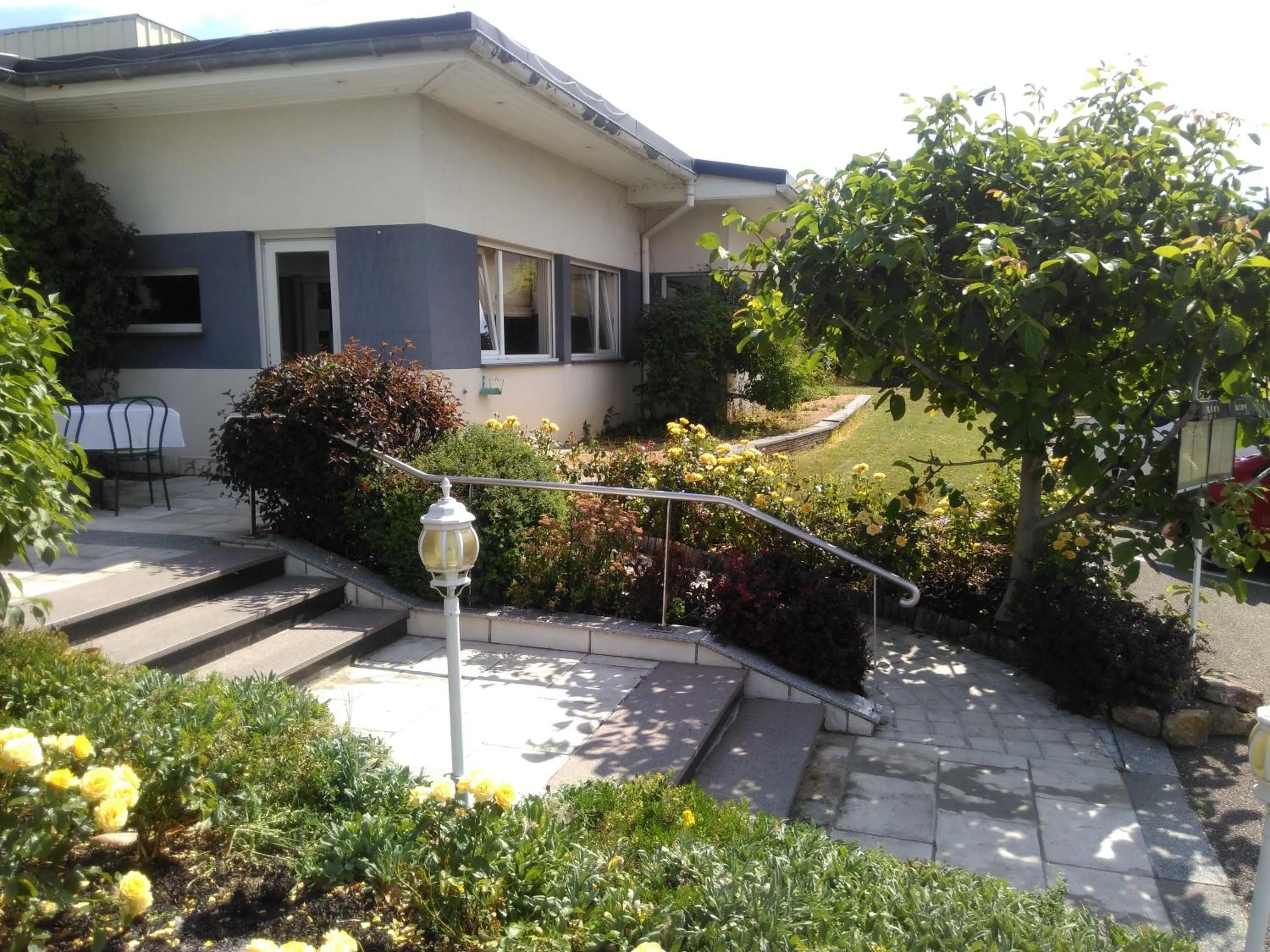 Restaurant/places to eat in Les Logis D'Espale