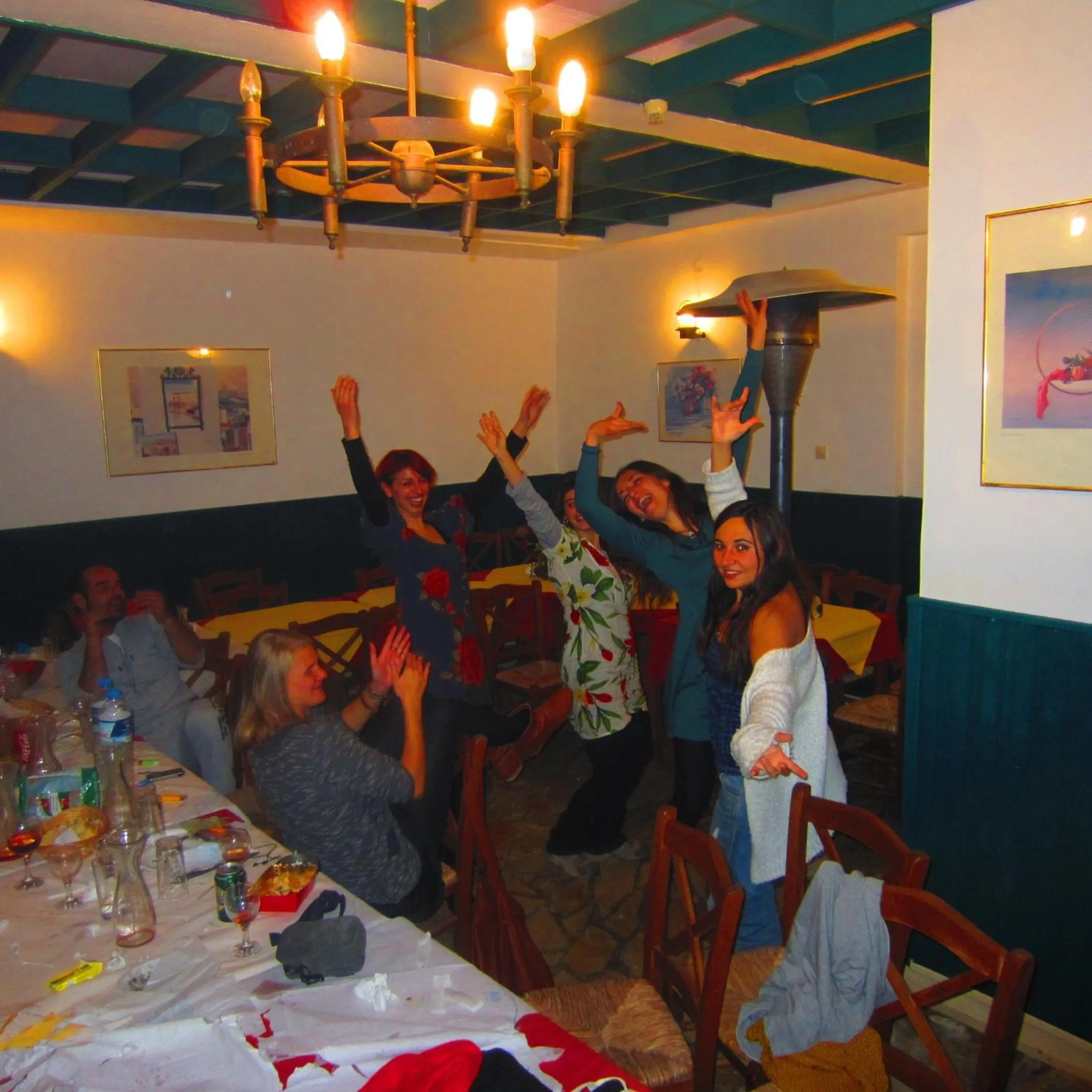 Restaurant/places to eat in Hotel Tarsanas