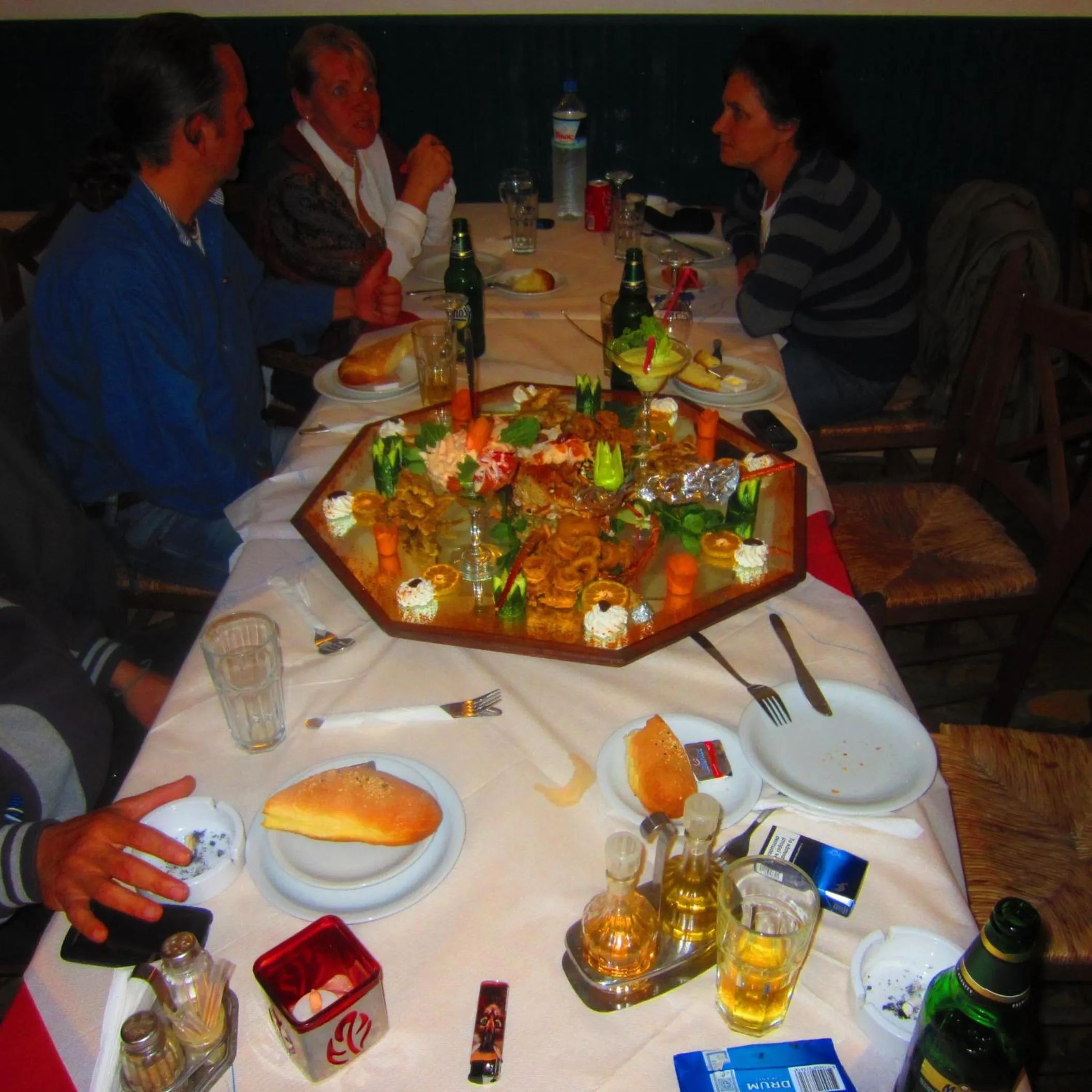 Restaurant/places to eat in Hotel Tarsanas