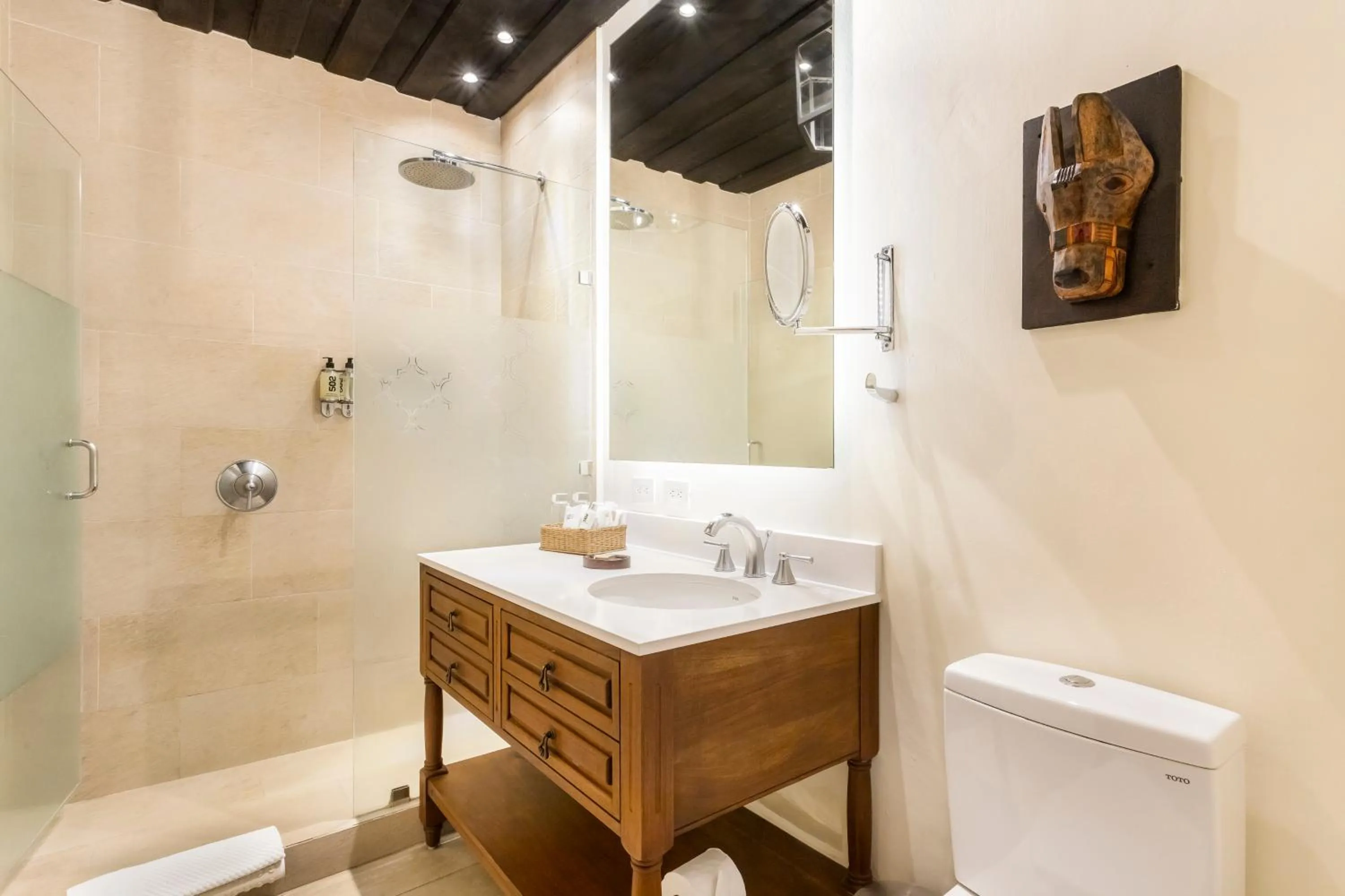 Bathroom in Porta Hotel Antigua