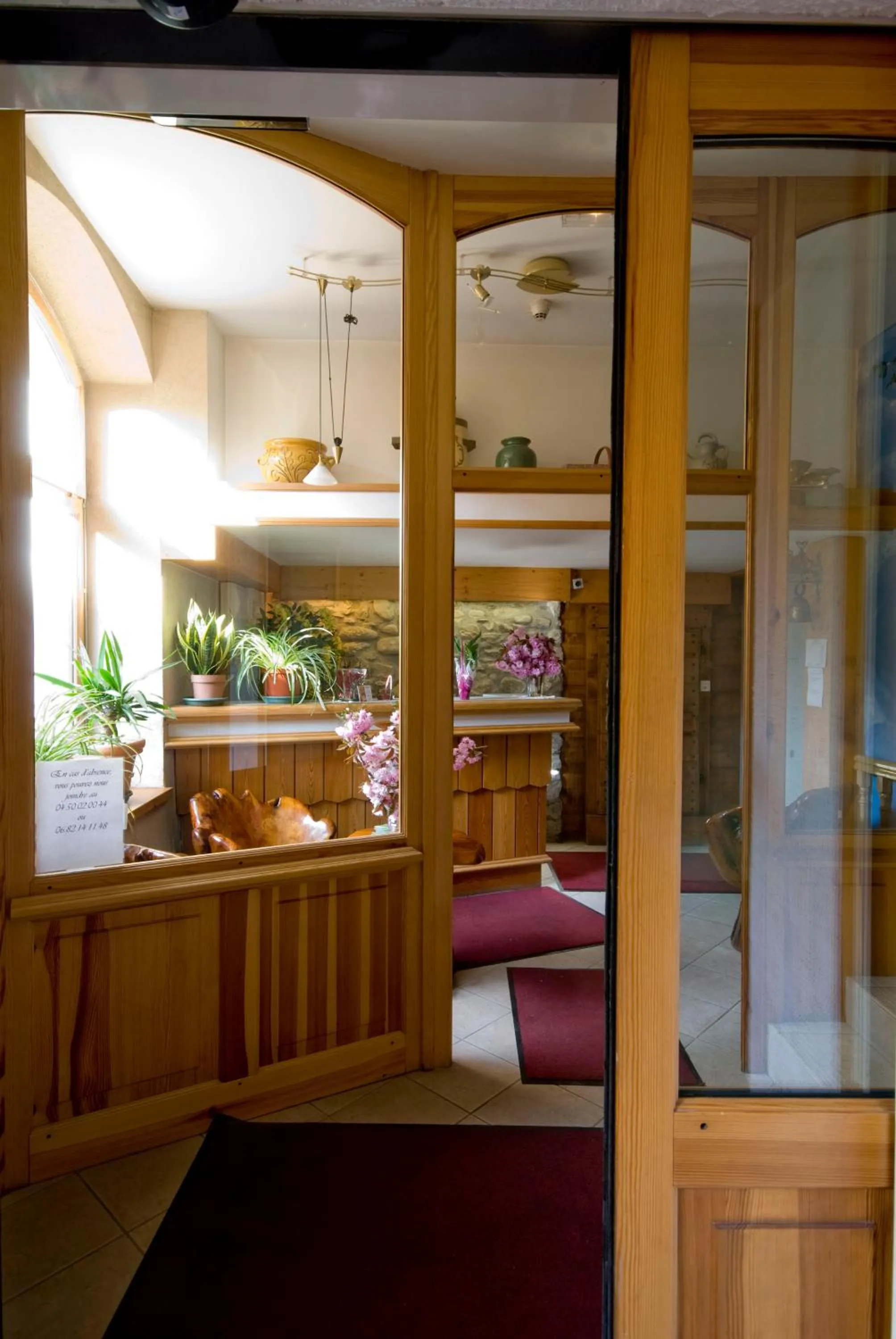 Lobby or reception in Hôtel Du Midi