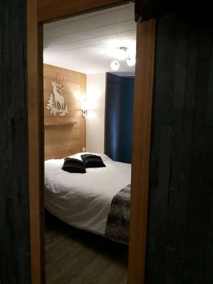 Bed in Hôtel Du Midi