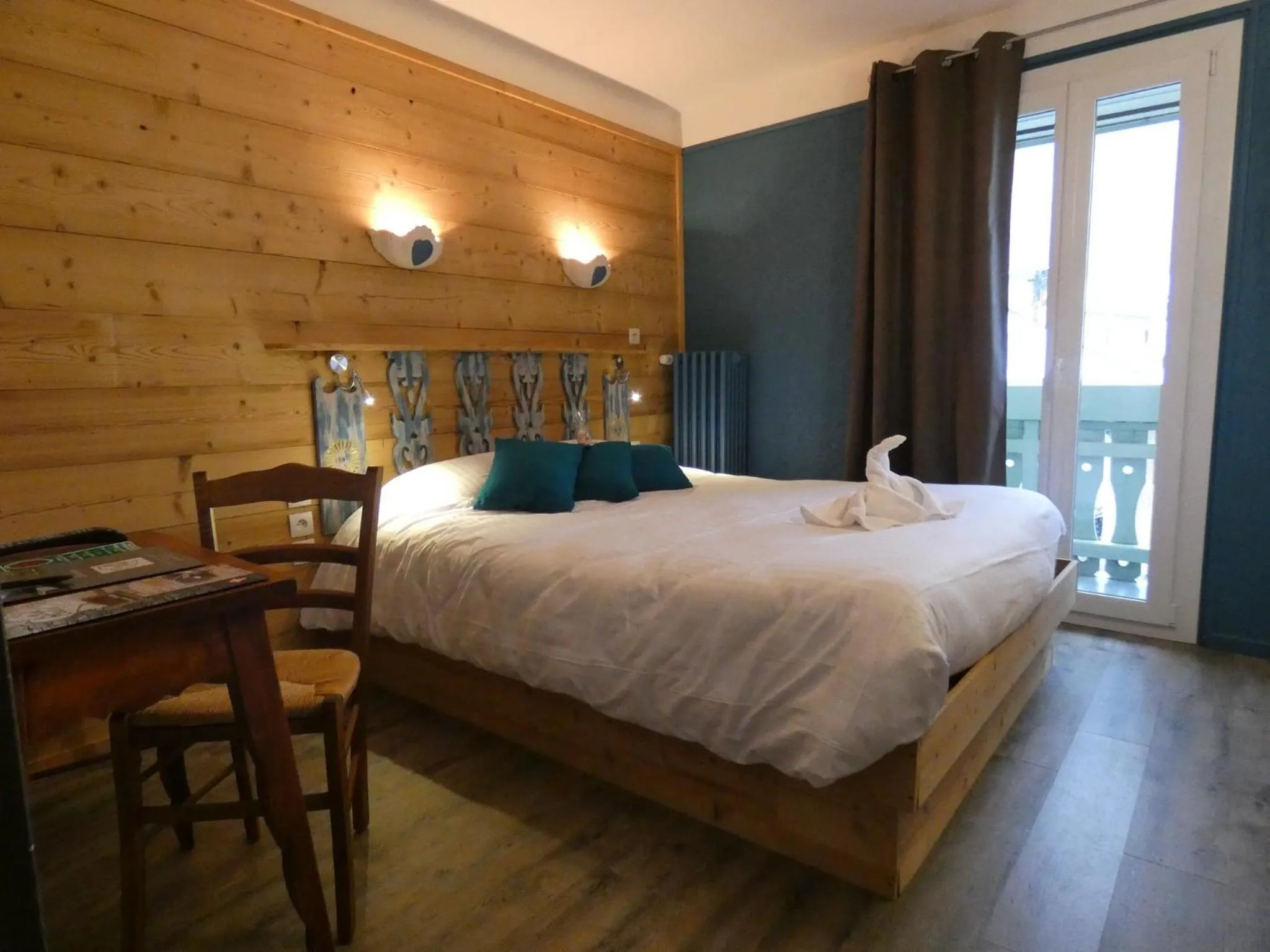 Bed in Hôtel Du Midi