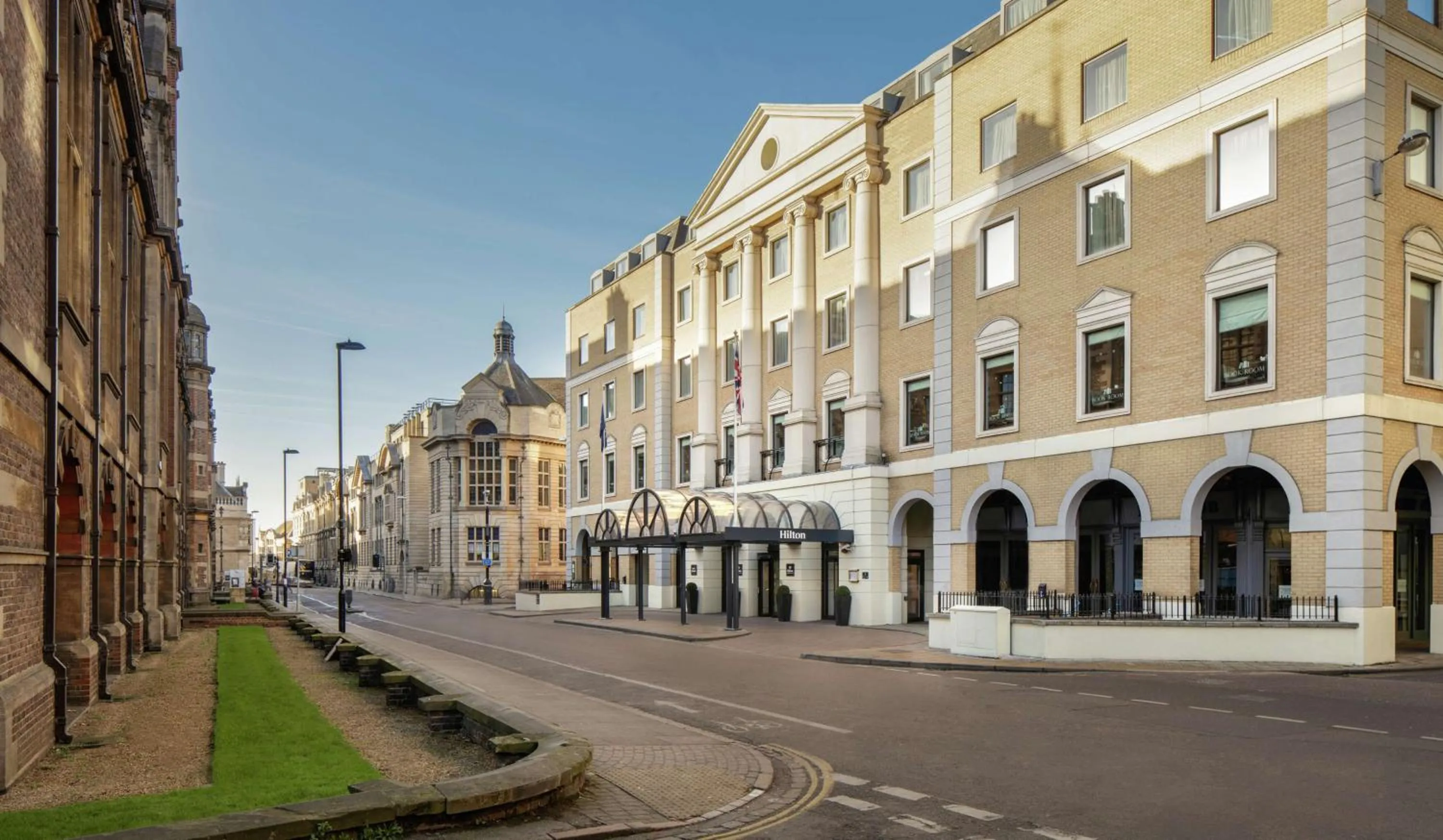 Property building in Hilton Cambridge City Centre