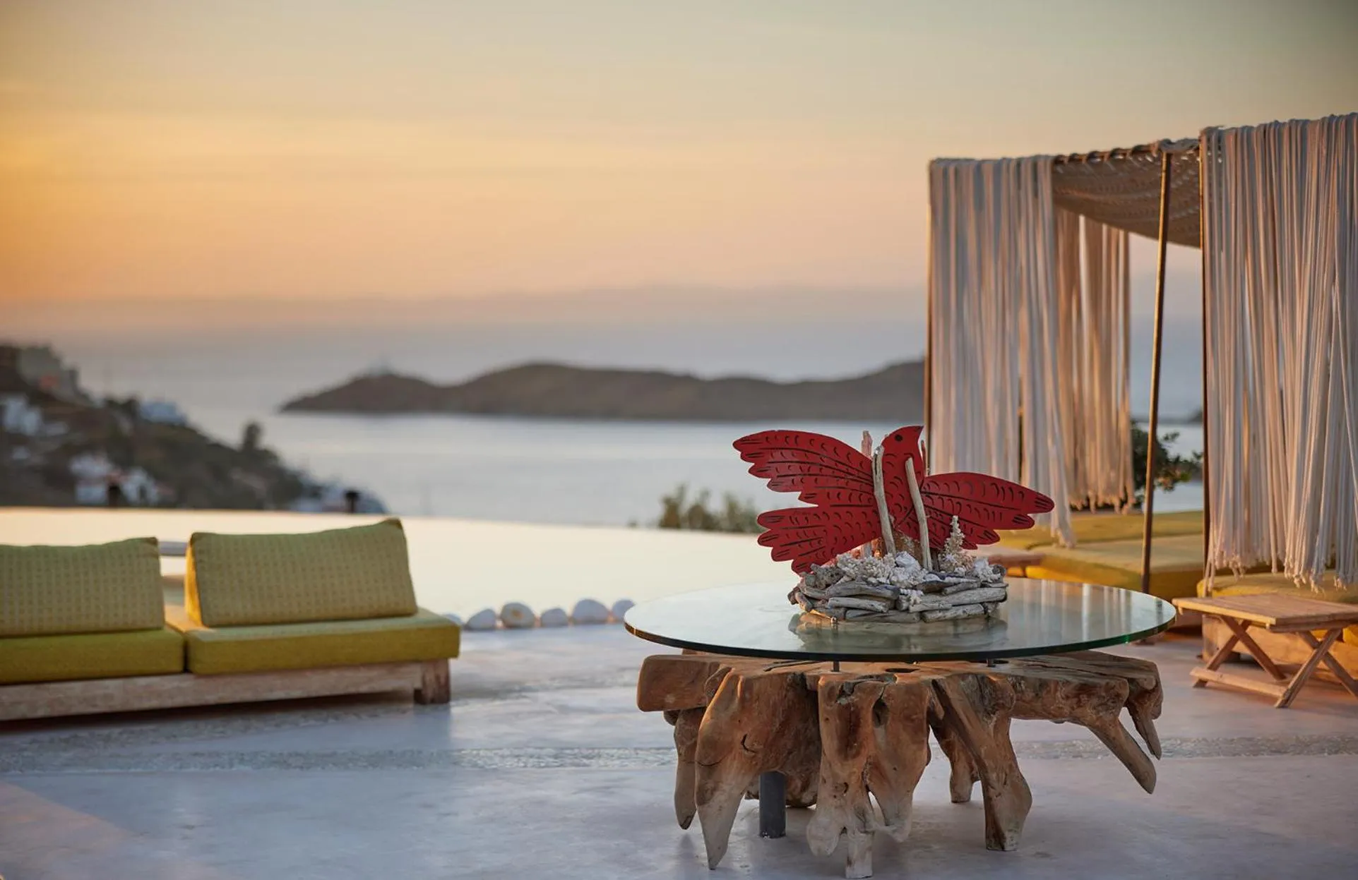 Day in Aigis Suites Kea