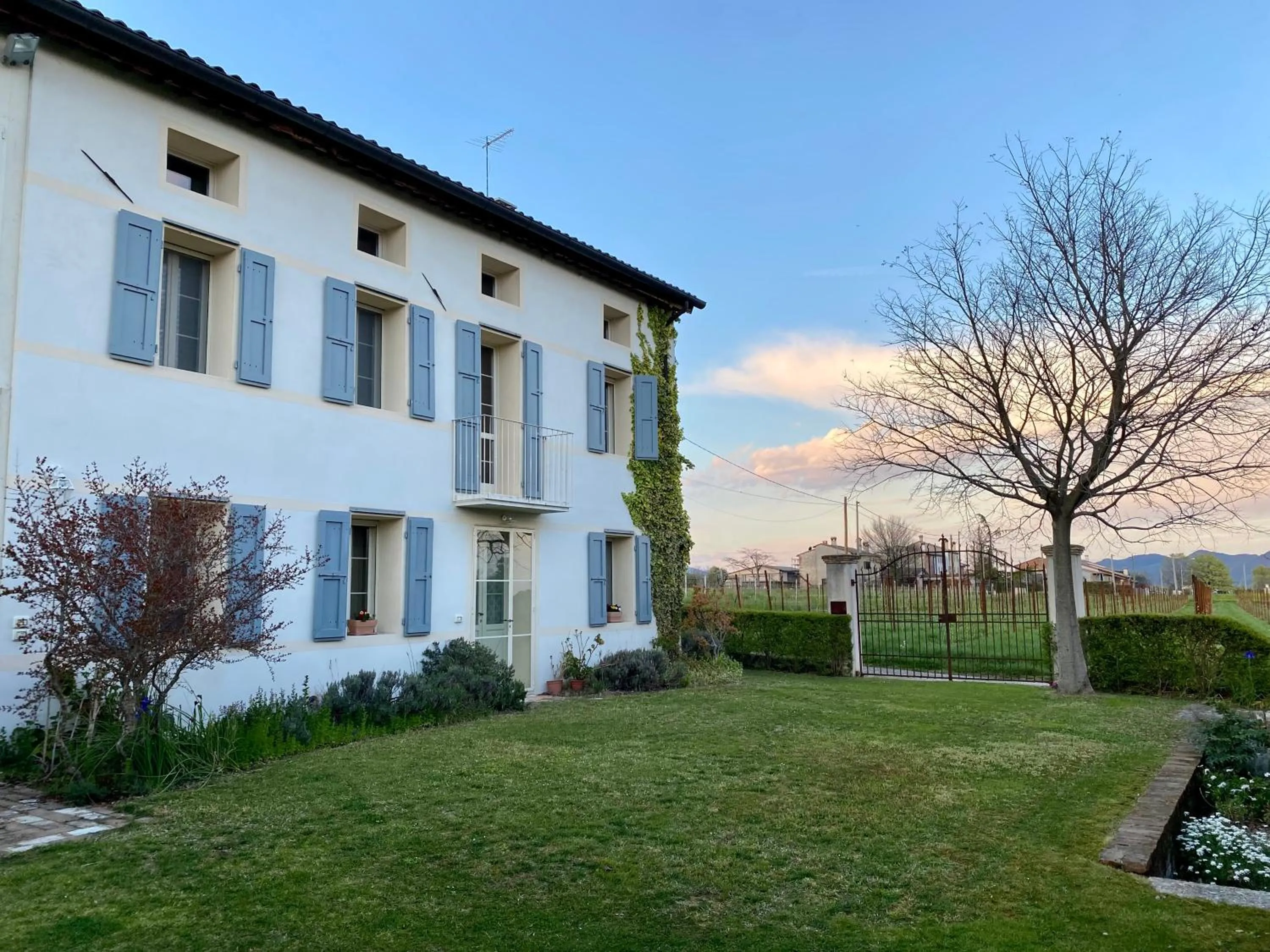 Property building in La Fabbrica Delle Idee