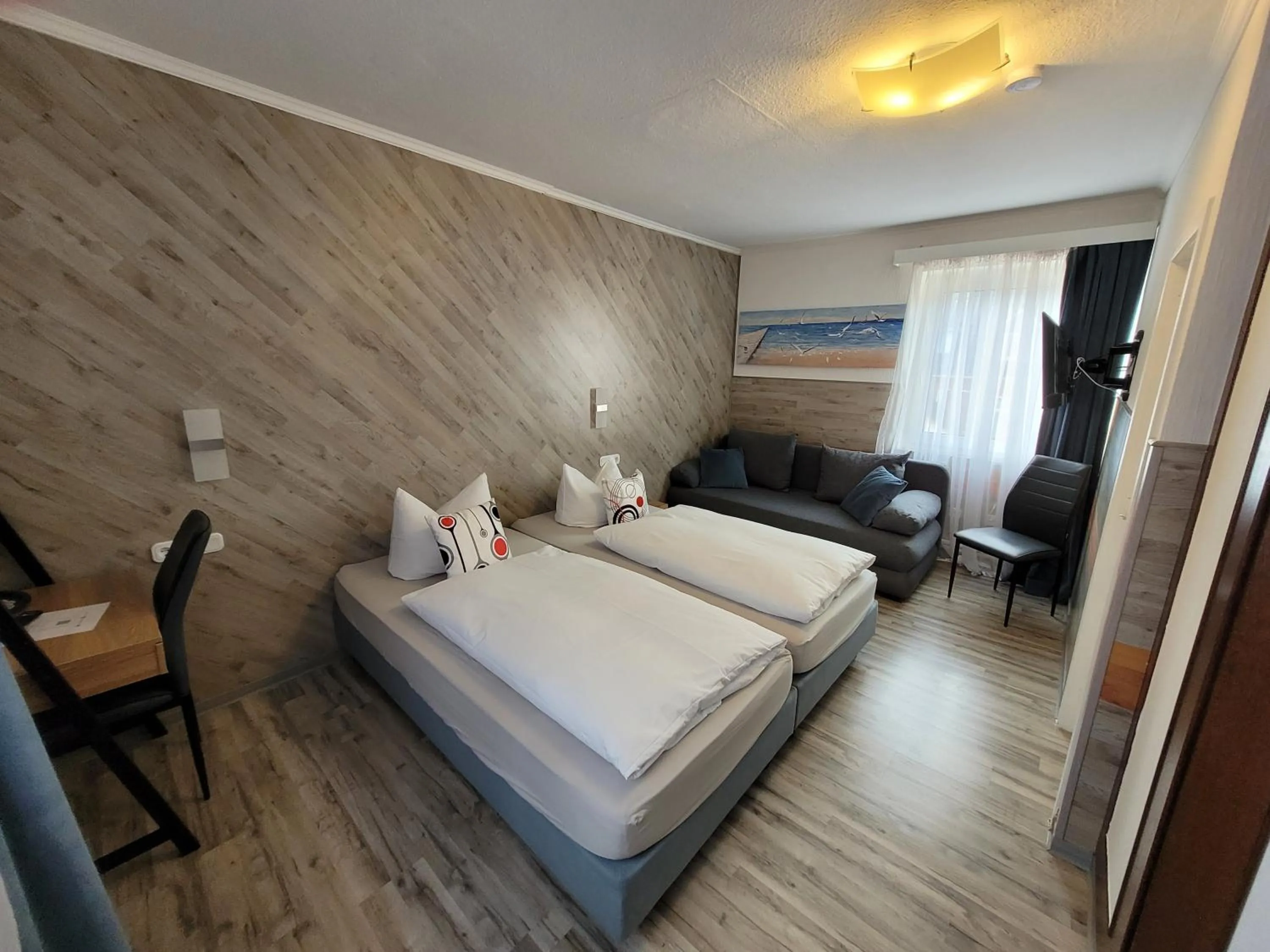 Bed in Hotel MoinMoin