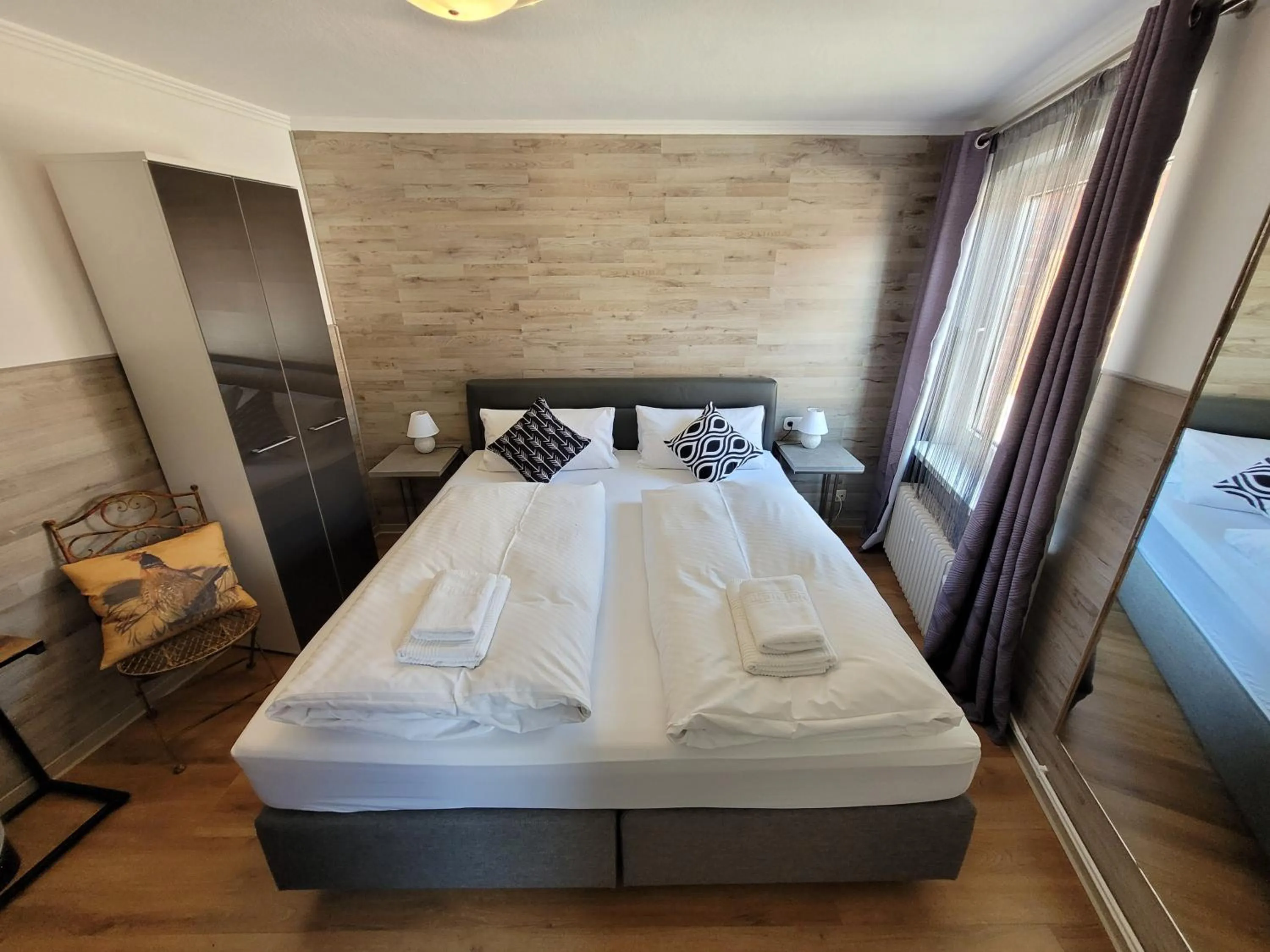 Bed in Hotel MoinMoin